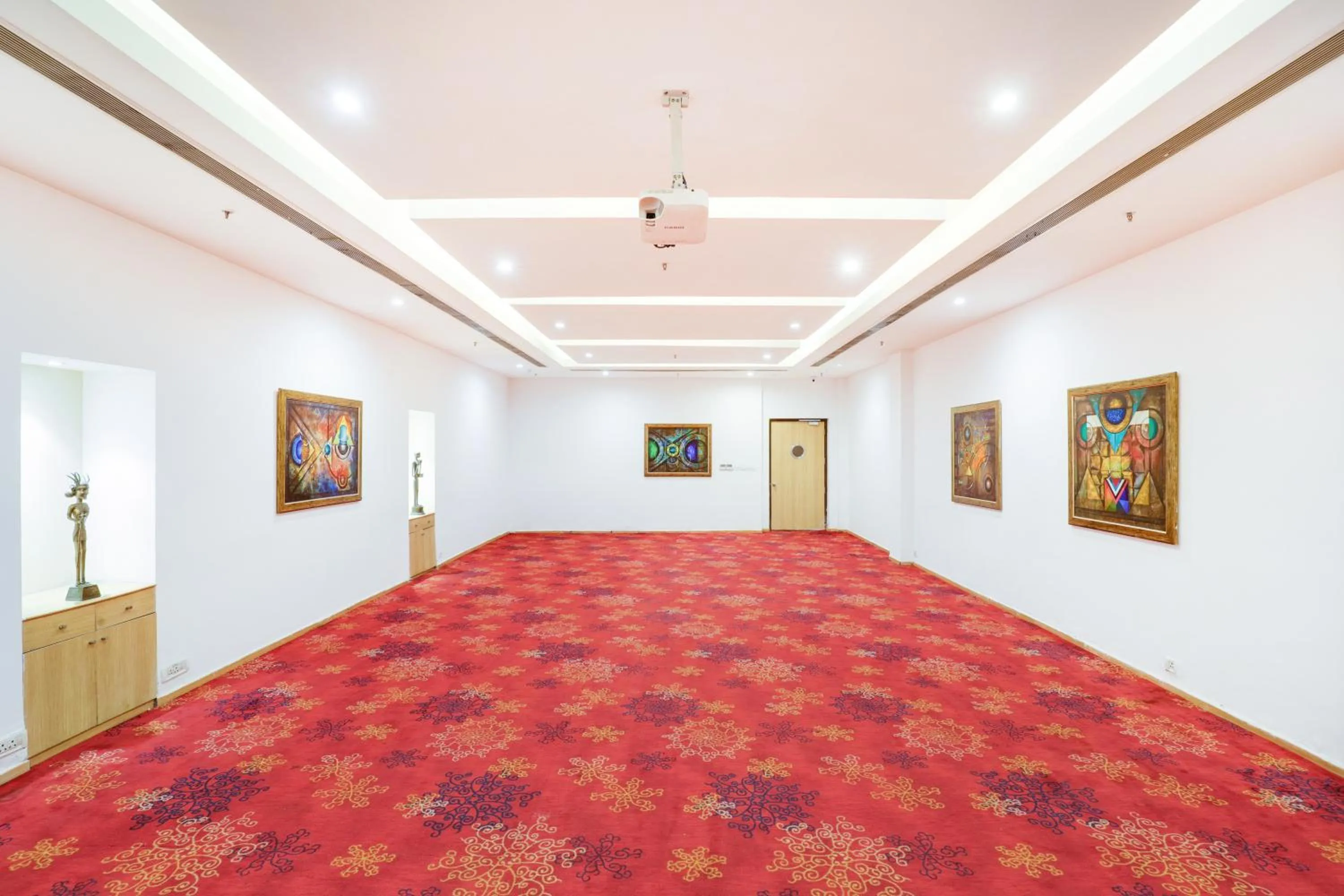 Banquet/Function facilities, Bed in Lemon Tree Premier 1, Gurugram