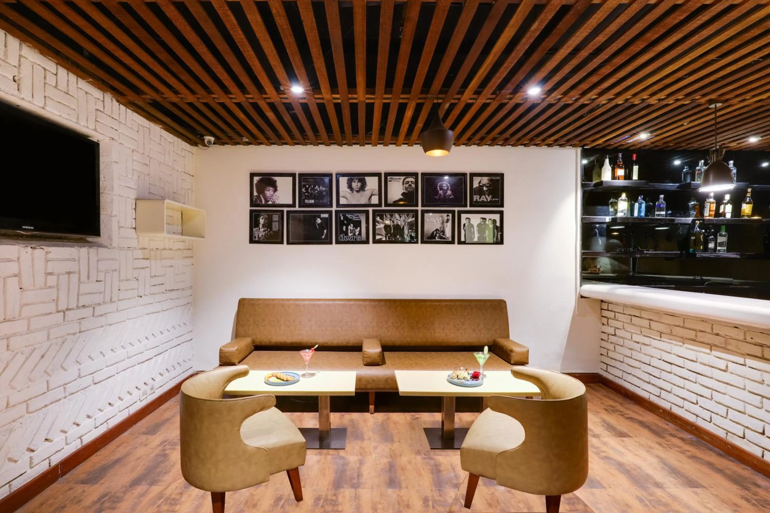 Lounge or bar in Lemon Tree Premier 1, Gurugram