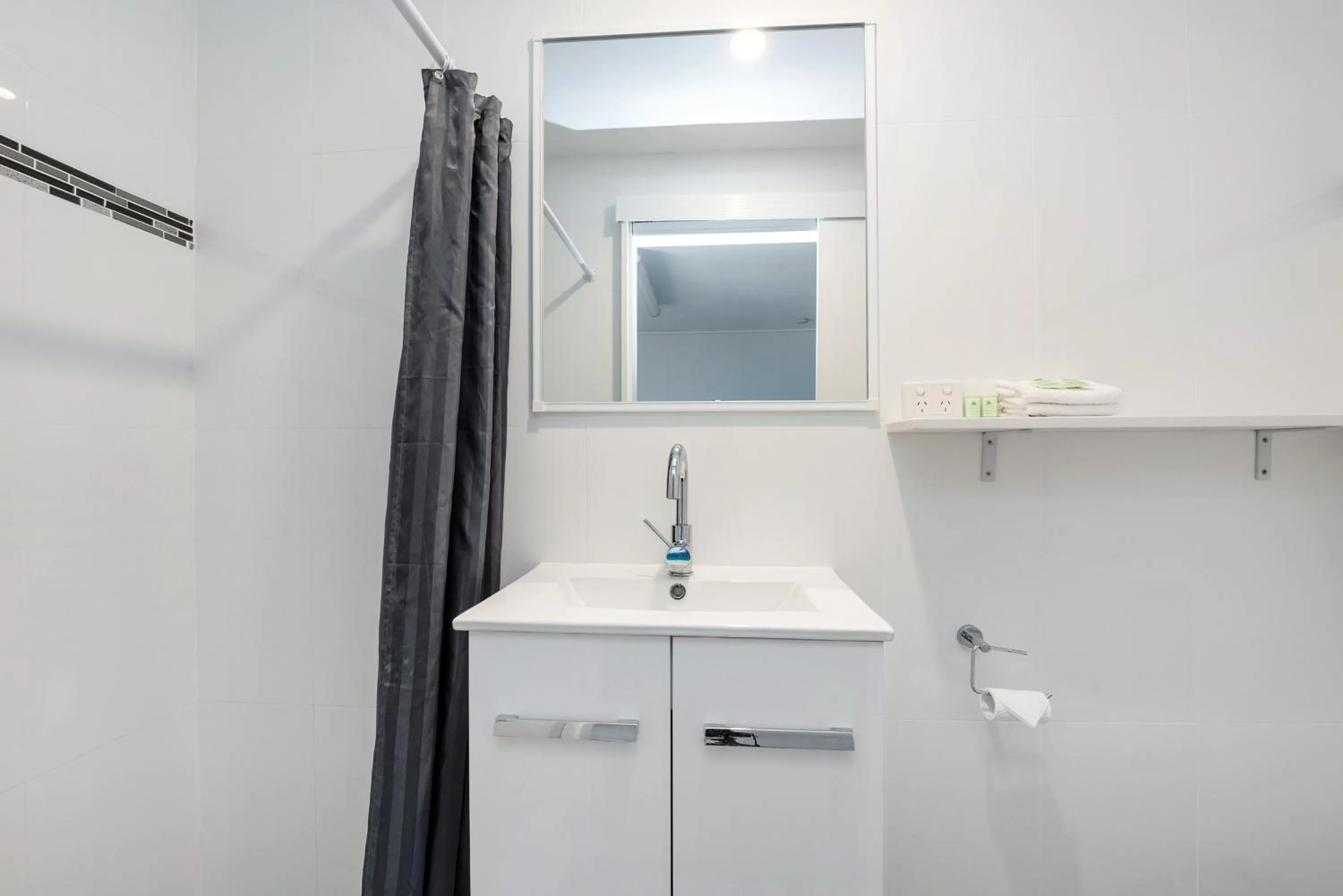 Bathroom in Port Macquarie Motel