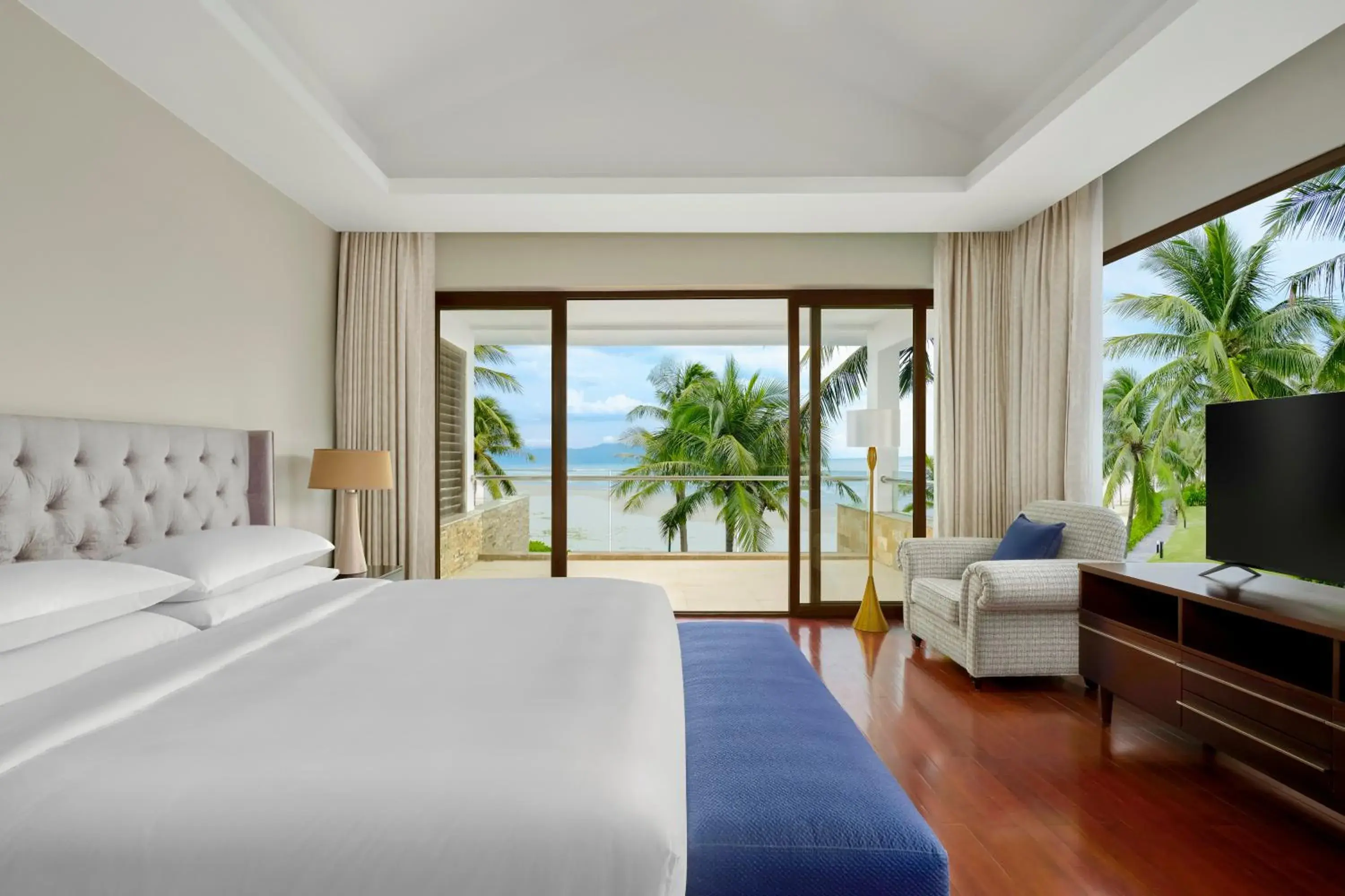 Four-Bedroom Villa with Balcony and Ocean View, Private Pool in Danang Marriott Resort & Spa Four-Bedroom Villa with Balcony and Ocean View, Private Pool in Danang Marriott Resort & Spa