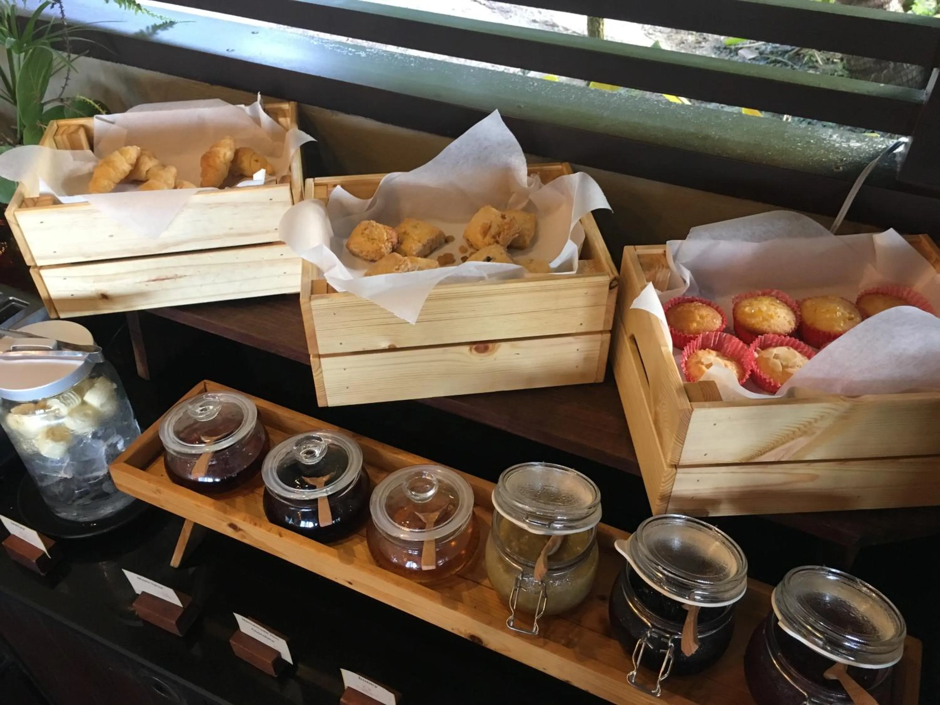 Buffet breakfast in Chantaramas Beach Resort Koh Phangan