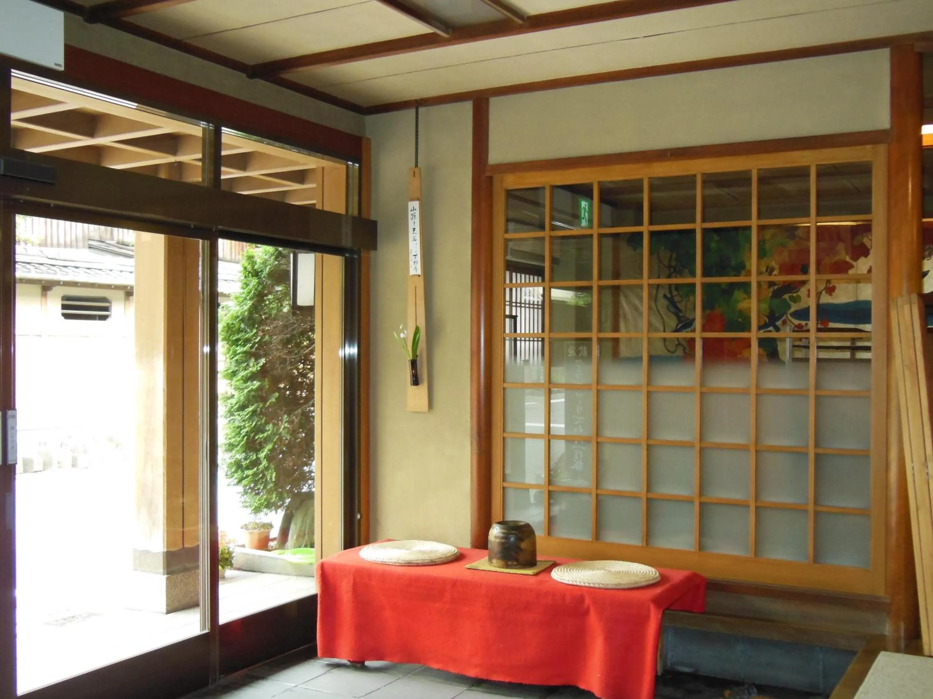 Facade/entrance in Tsutaya Ryokan