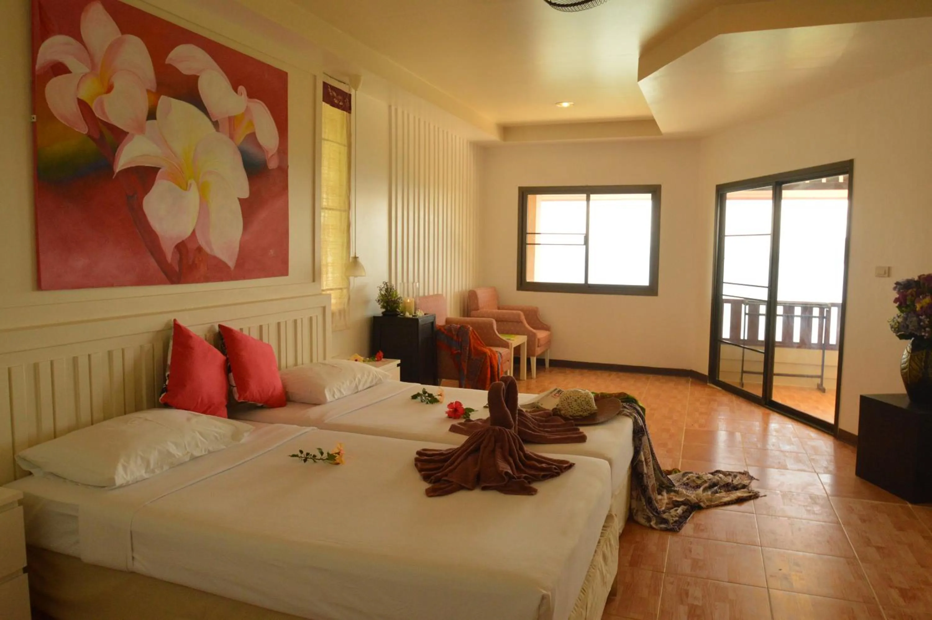 Day, Bed in Koh Ngai Cliff Beach Resort