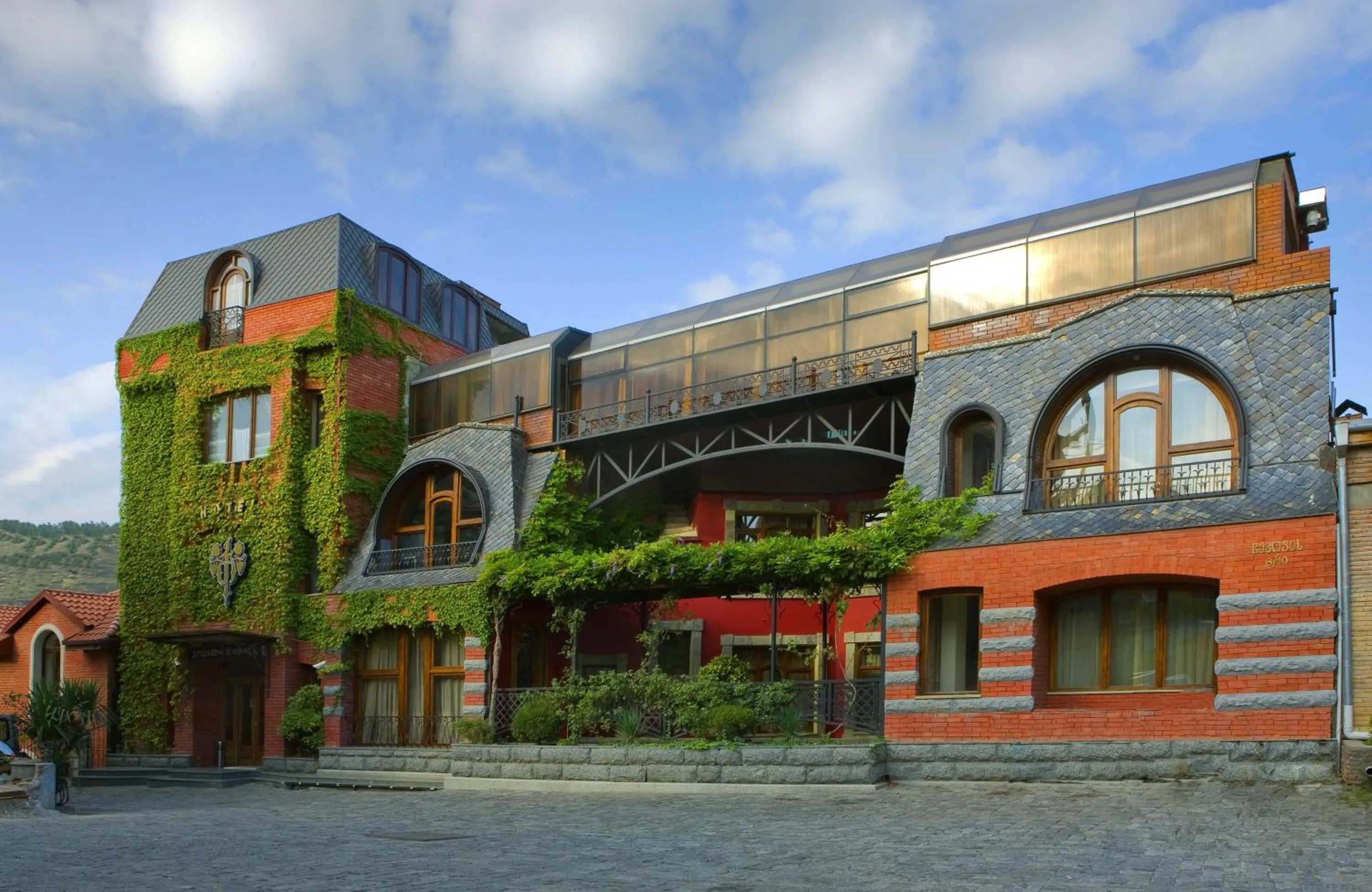 Facade/entrance in Hotel Kopala