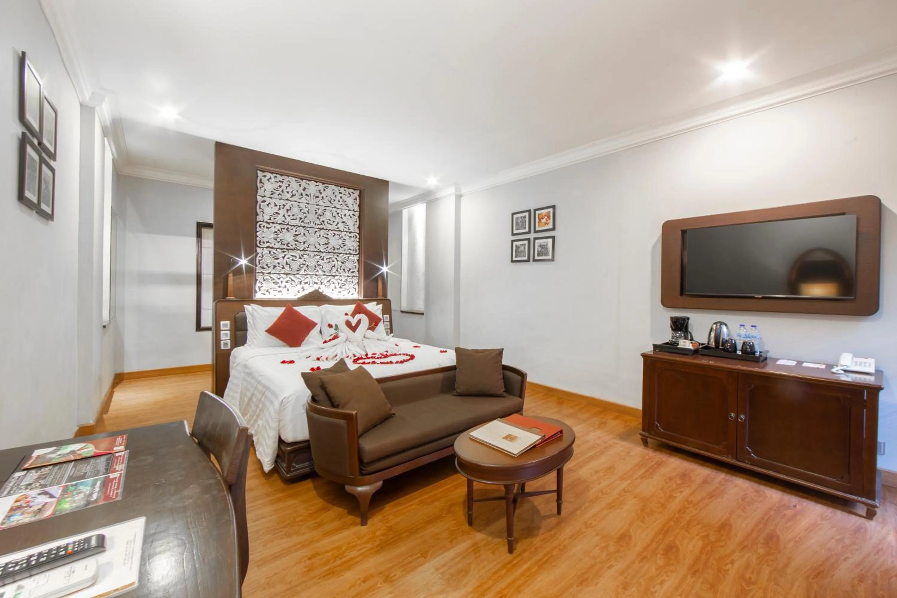 Bedroom, Bed in The Lokha Legian Resort & Spa