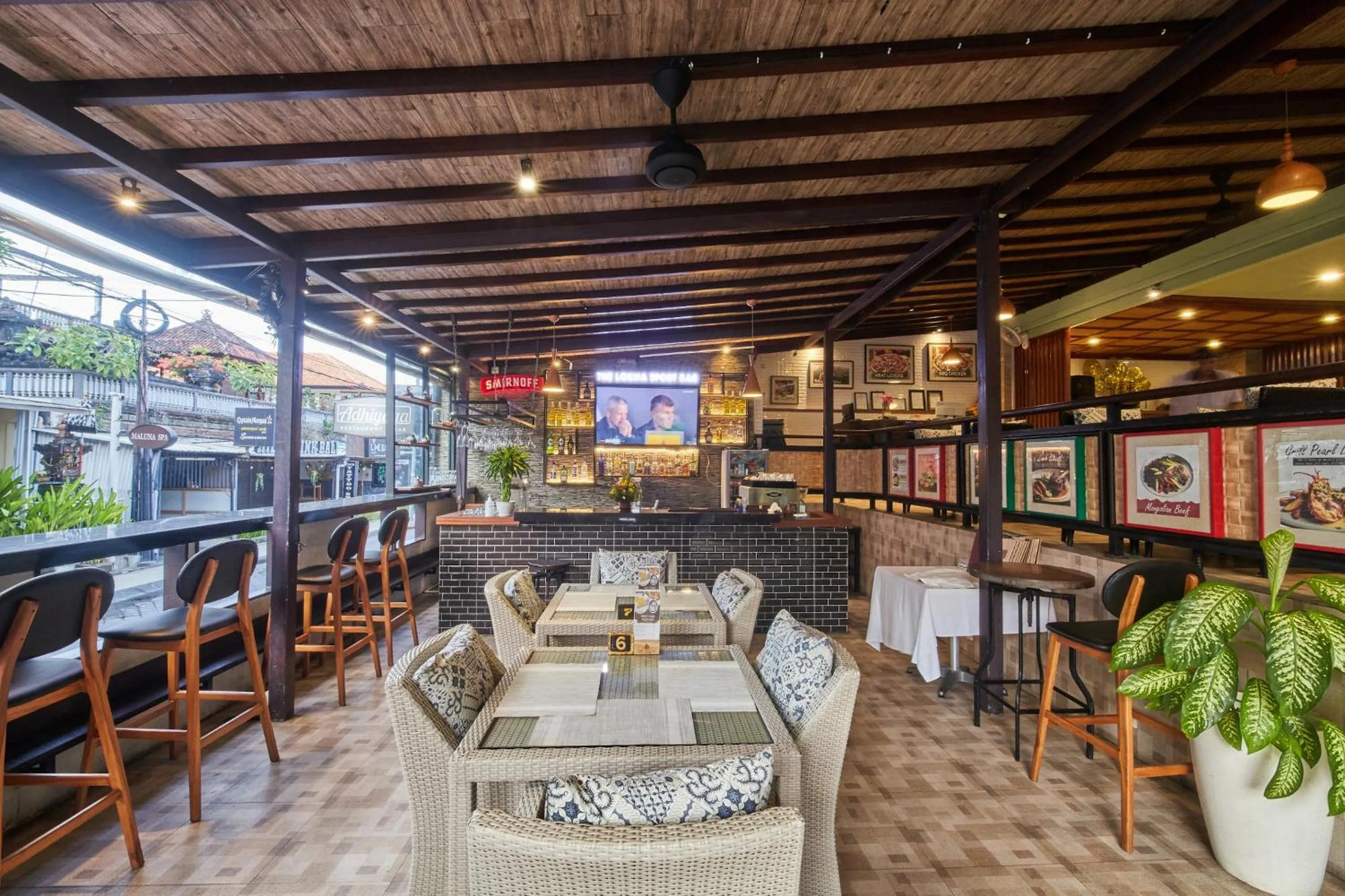 Lounge or bar in The Lokha Legian Resort & Spa