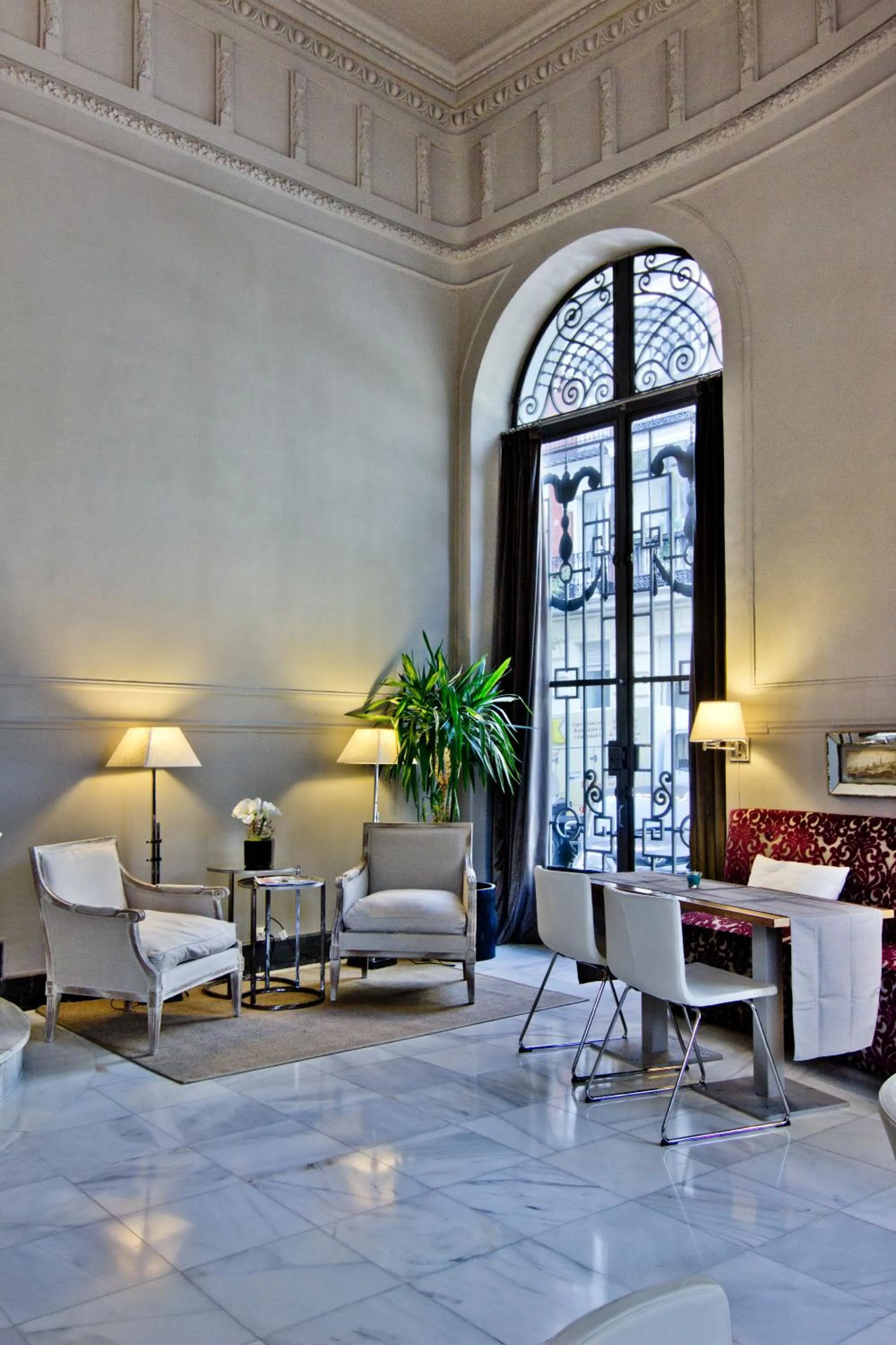 Lobby or reception in Petit Palace Savoy Alfonso XII