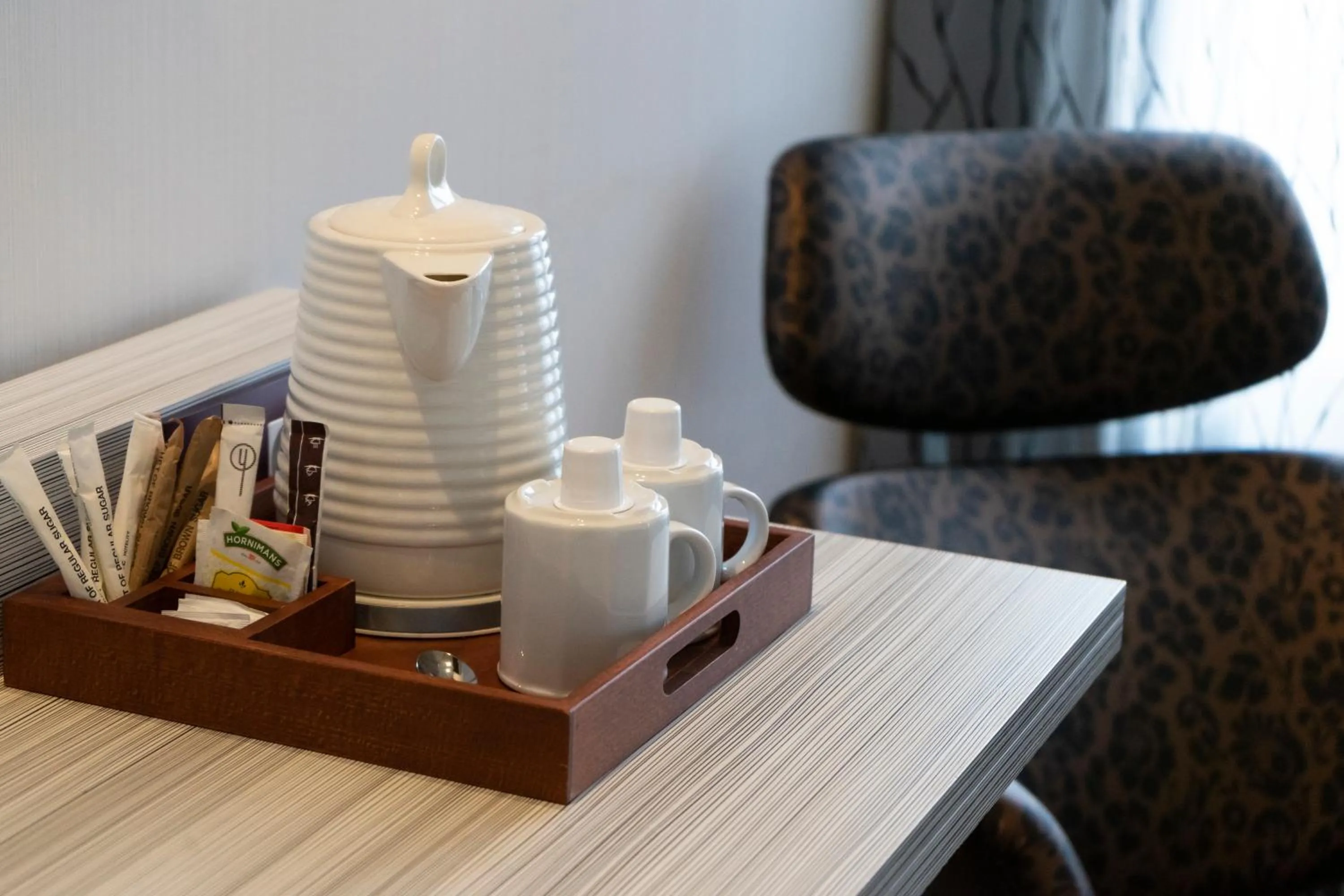 Coffee/tea facilities in Petit Palace Savoy Alfonso XII