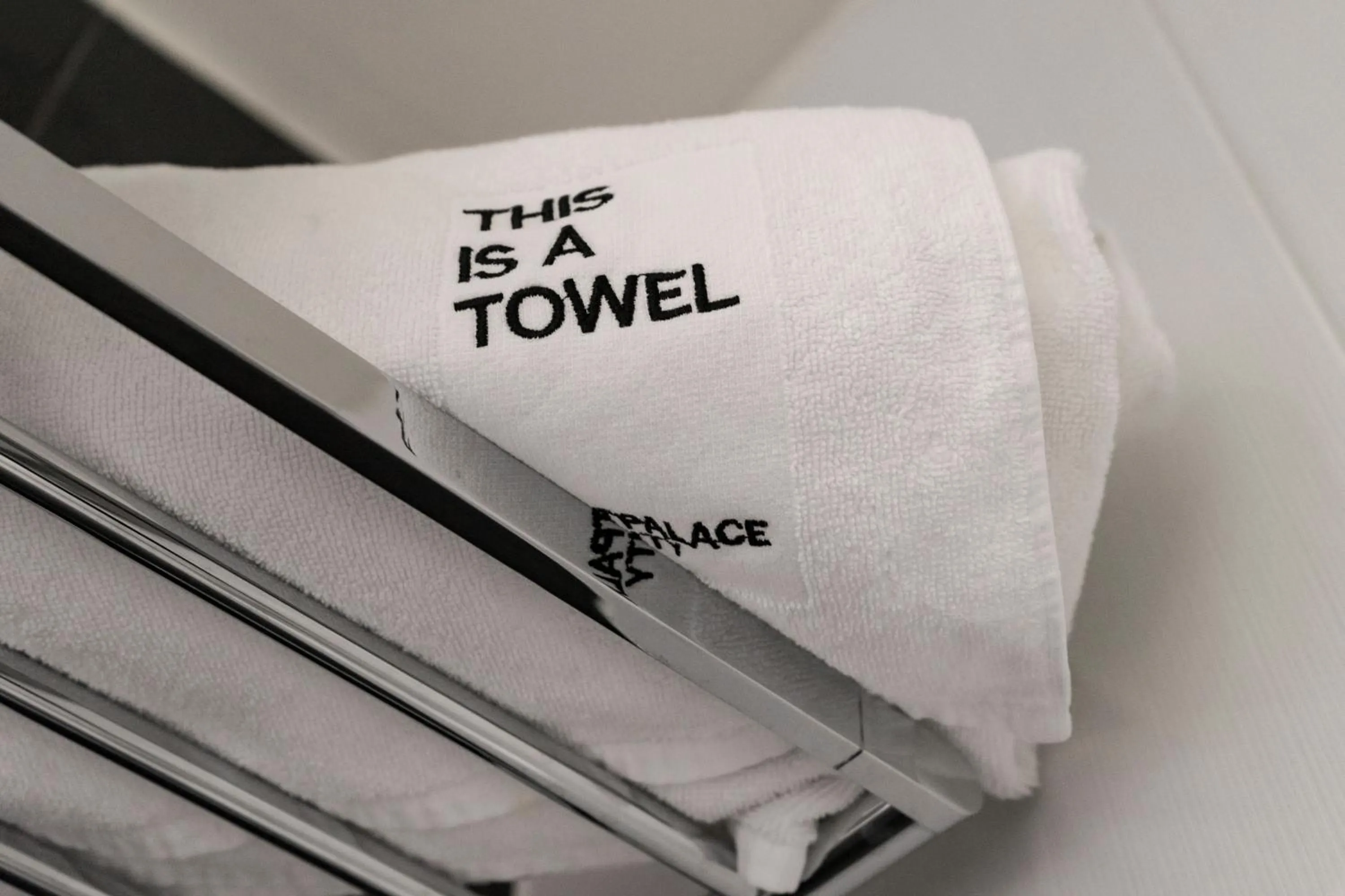 Bathroom in Petit Palace Savoy Alfonso XII