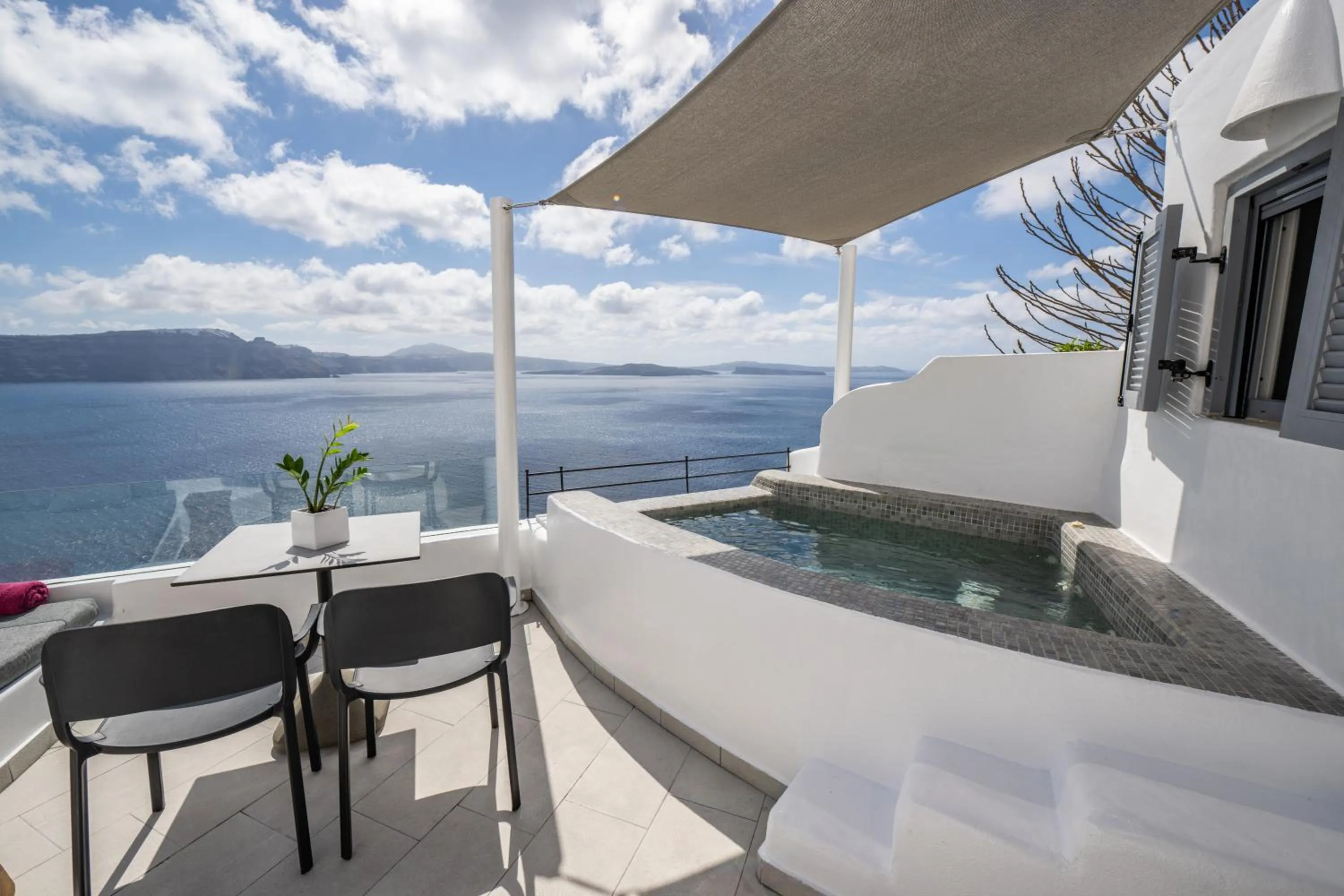 Virginia's Cave Villas