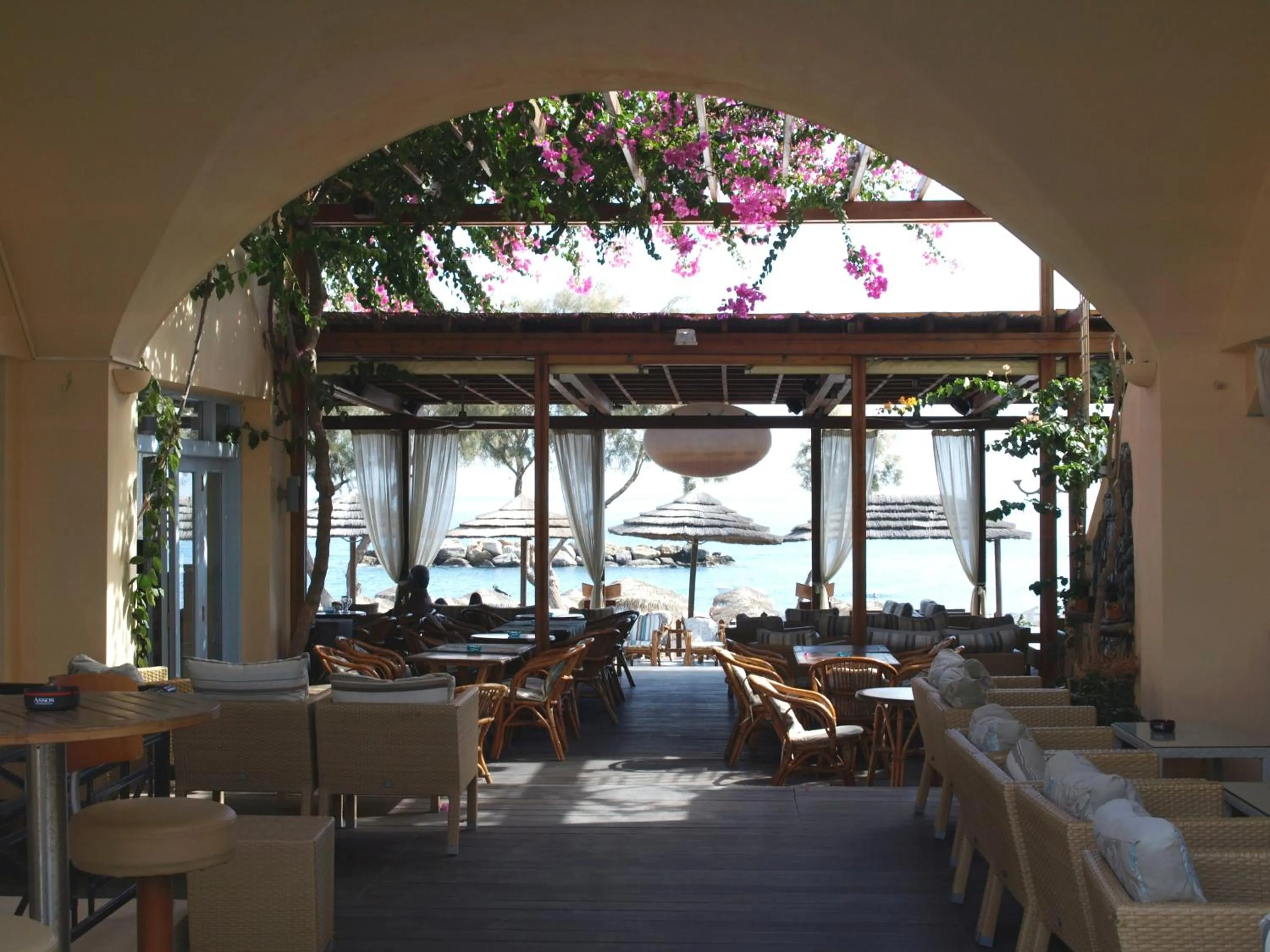 Restaurant/places to eat in Levante Beach Hotel