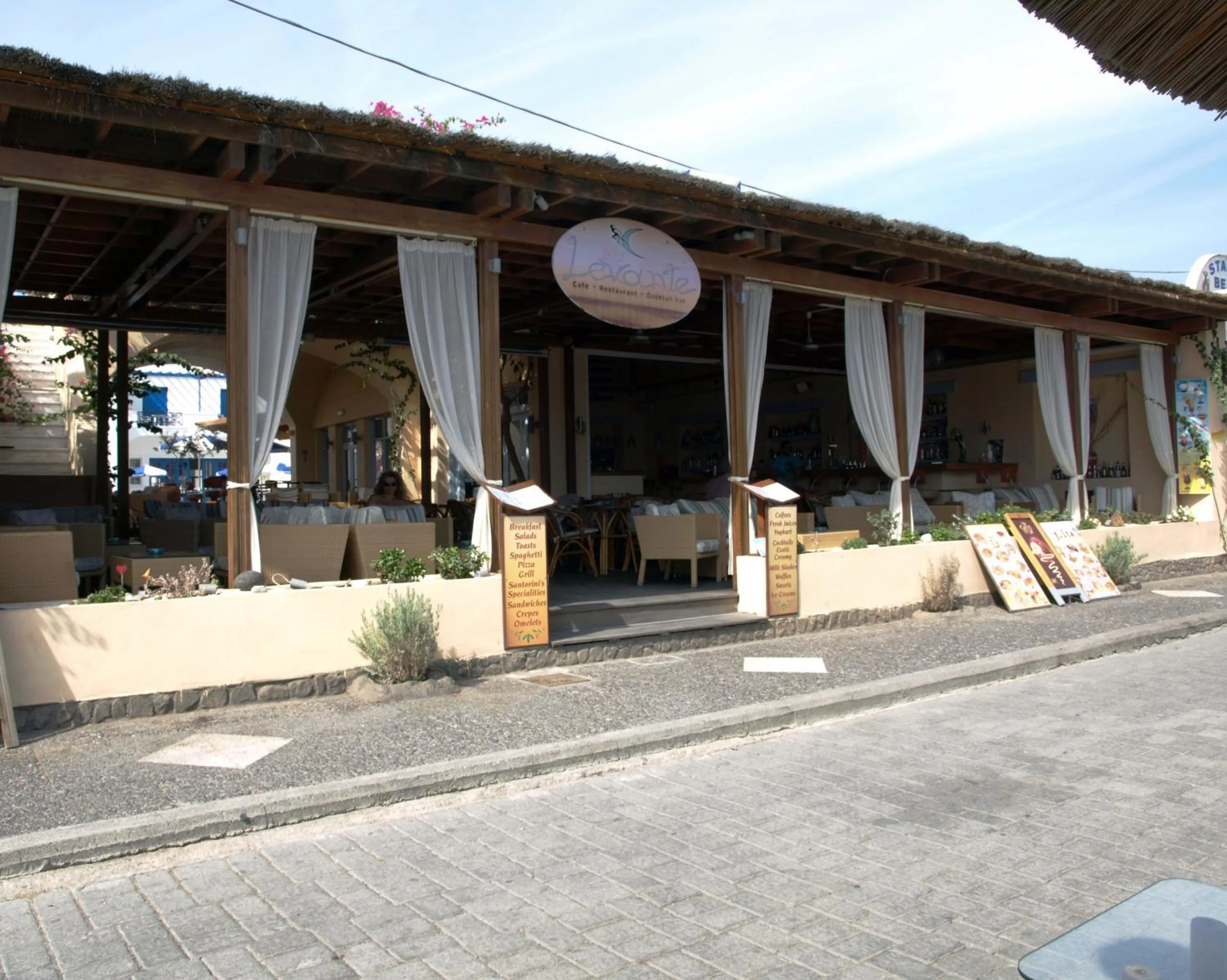Restaurant/places to eat in Levante Beach Hotel