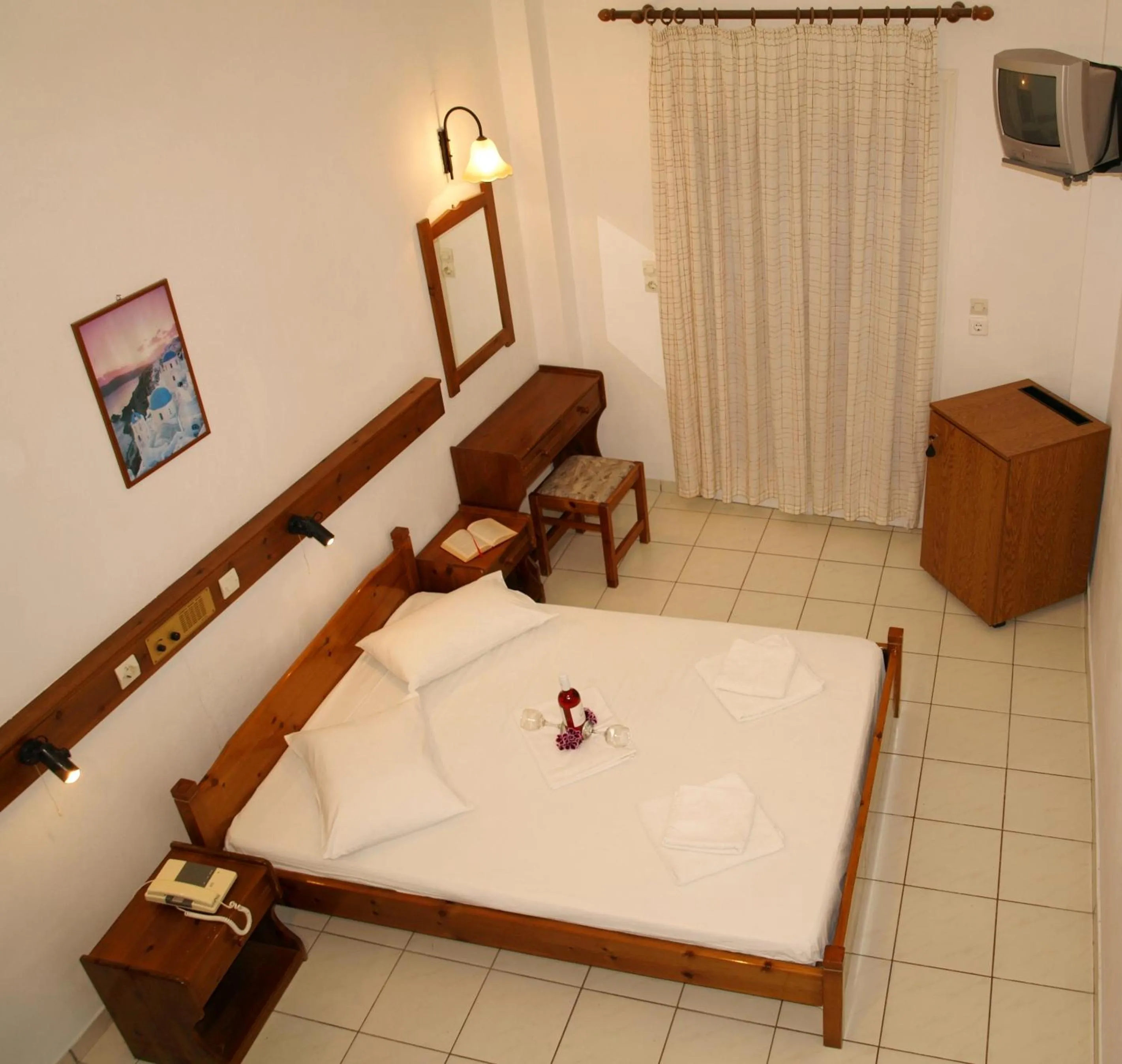 Photo of the whole room in Levante Beach Hotel