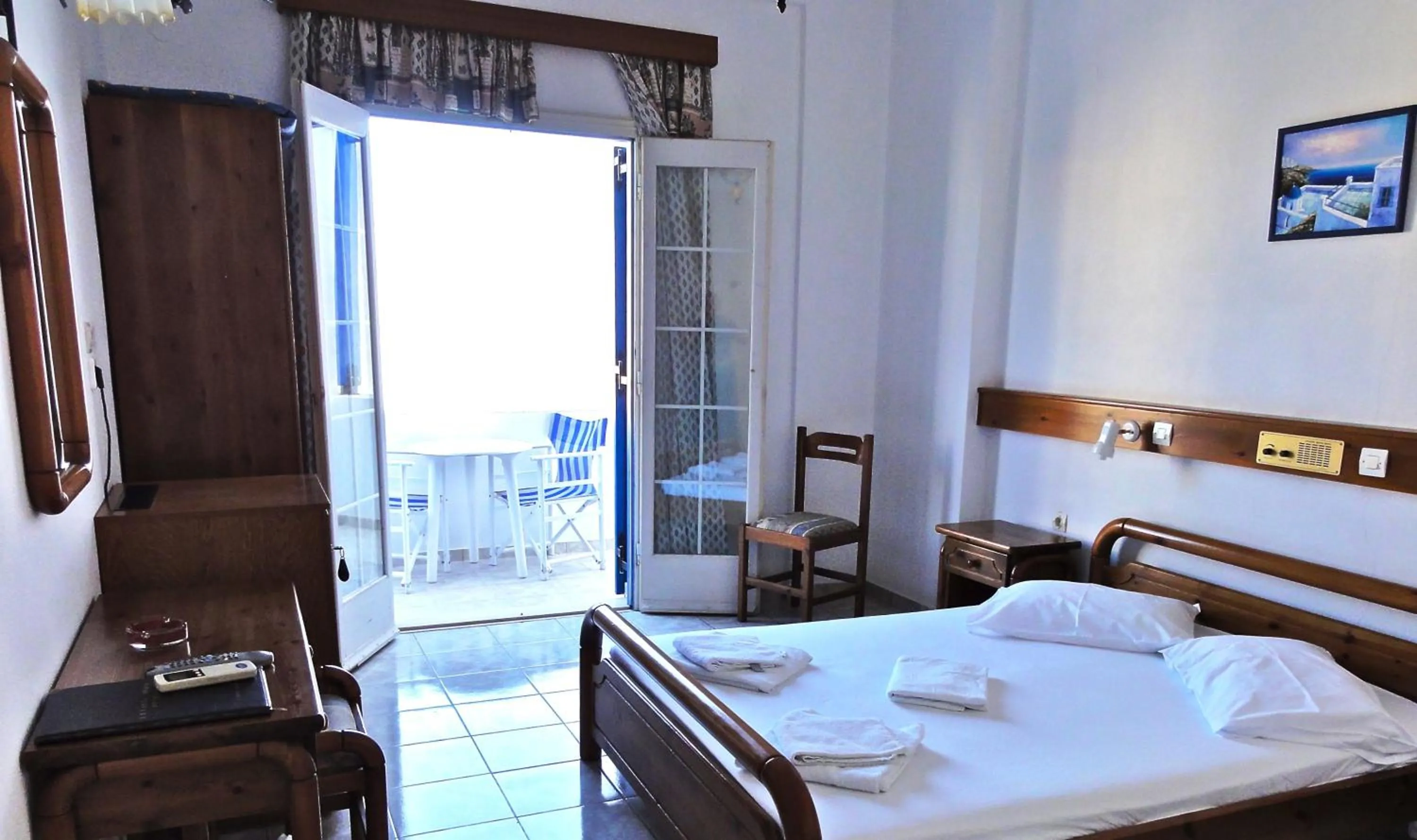 Photo of the whole room in Levante Beach Hotel