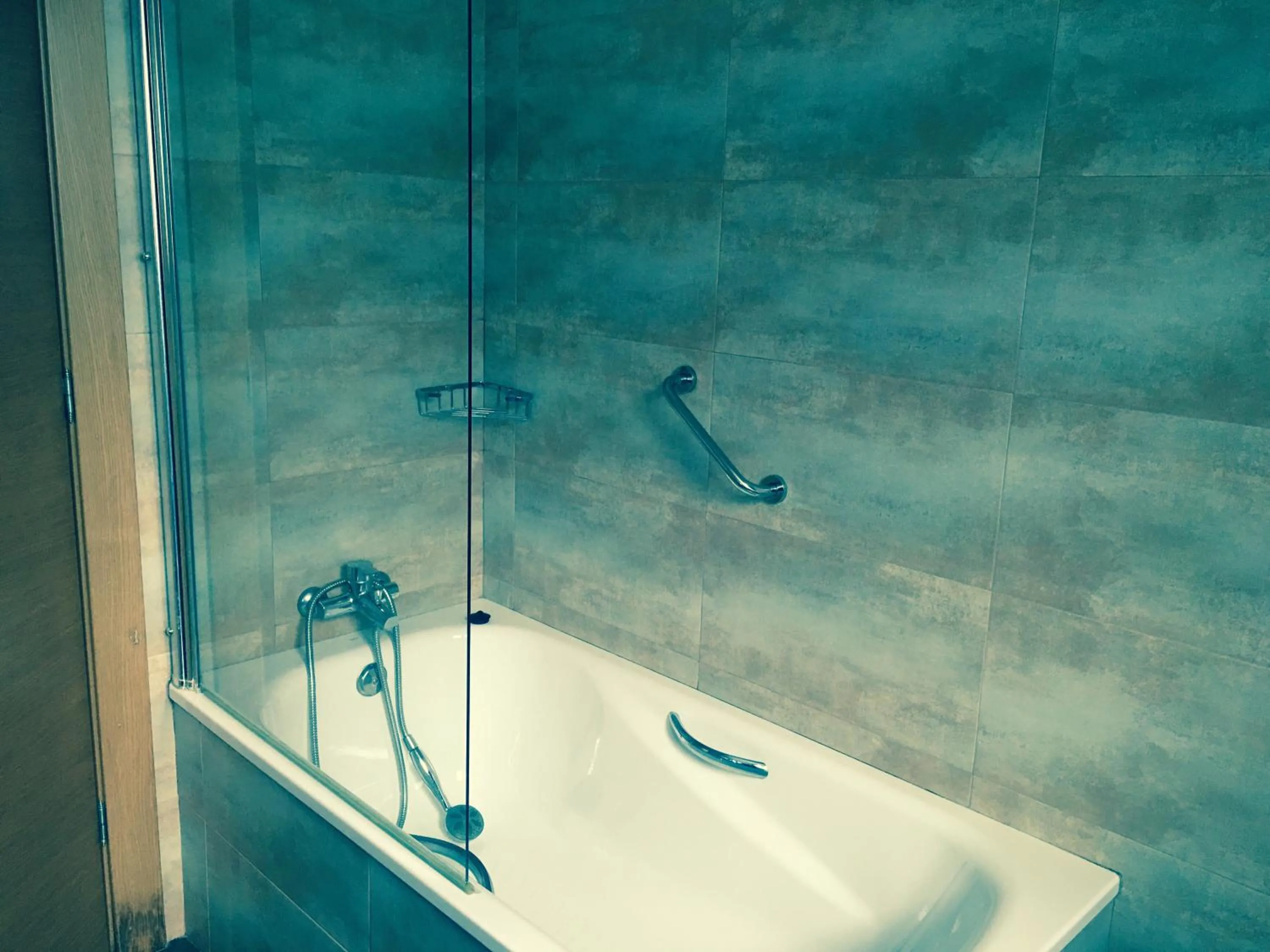 Bathroom in Hotel Valle de Cabezón