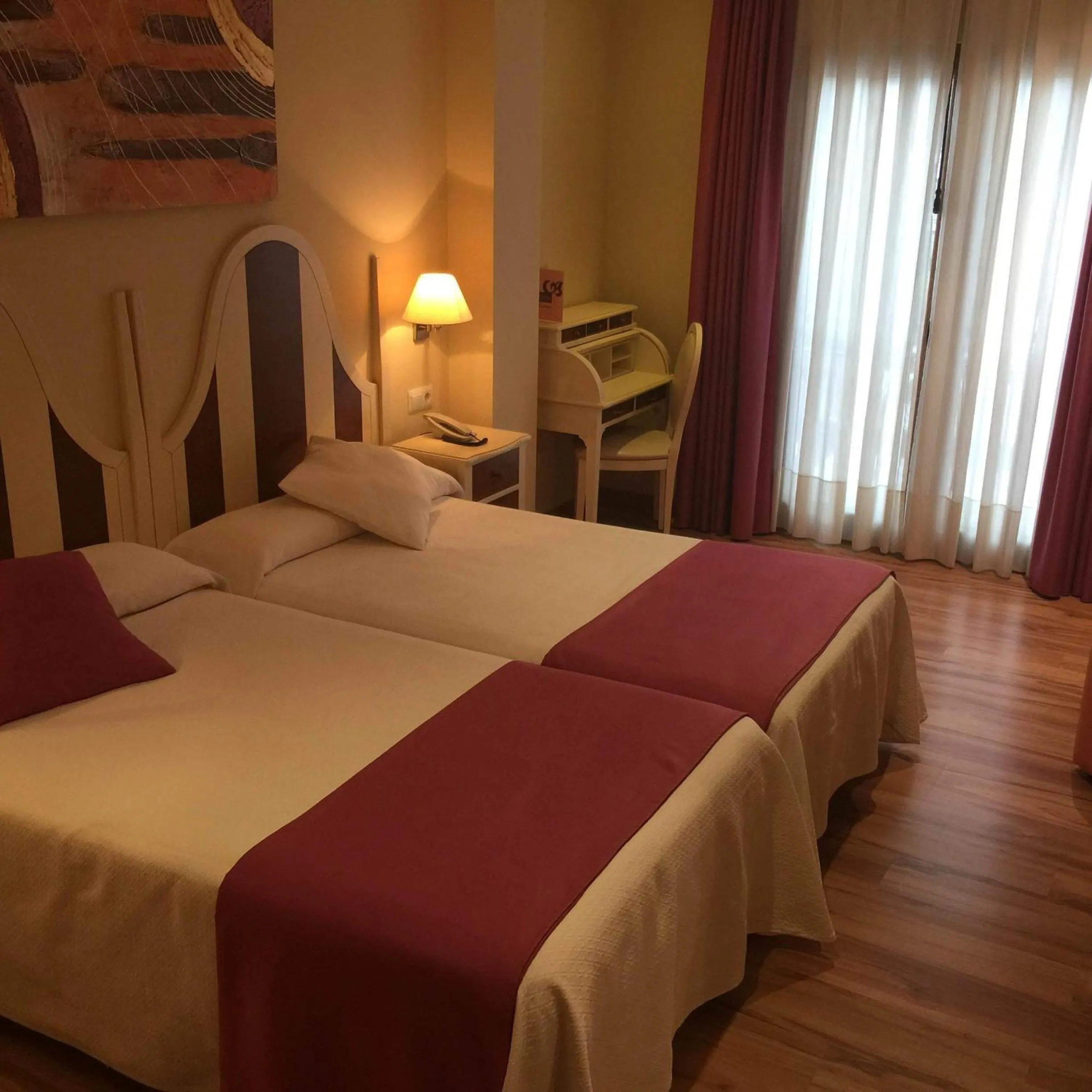 Bedroom, Bed in Hotel Valle de Cabezón