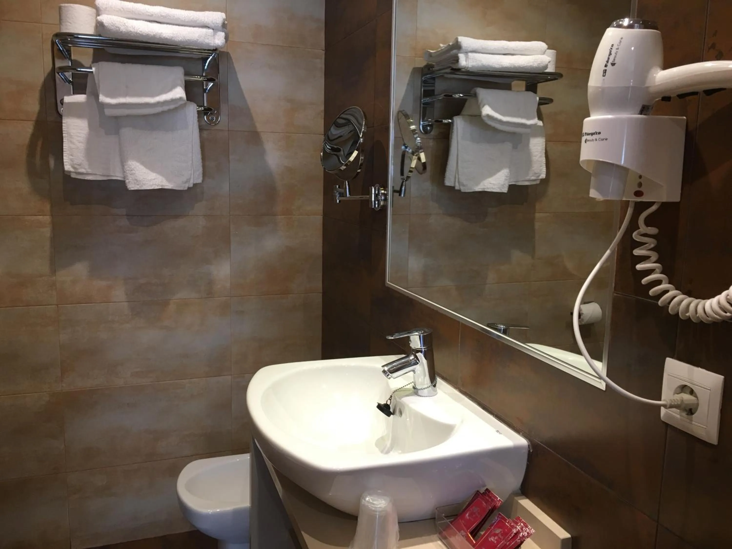 Bathroom in Hotel Valle de Cabezón