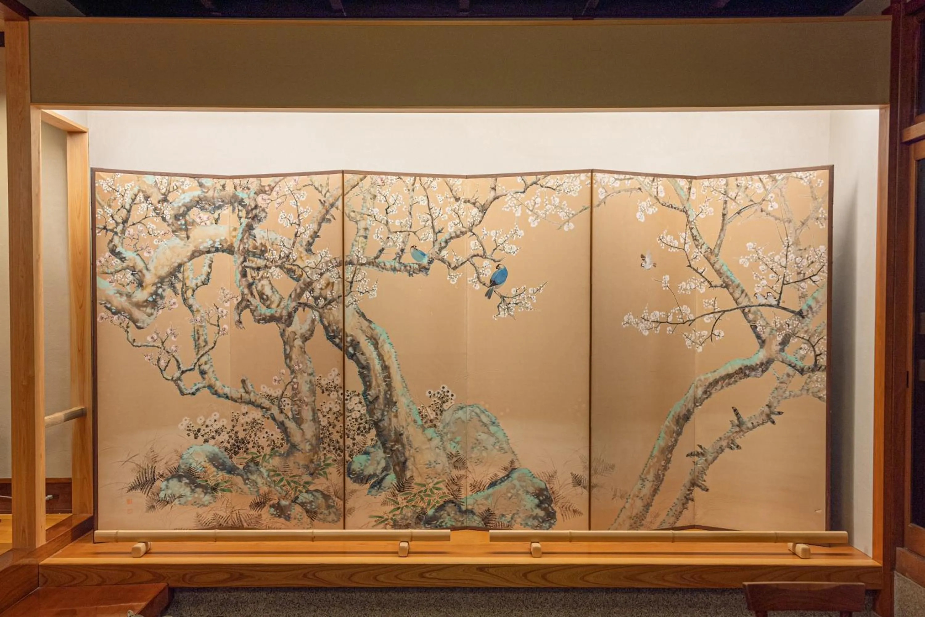 Decorative detail in Mikuniya