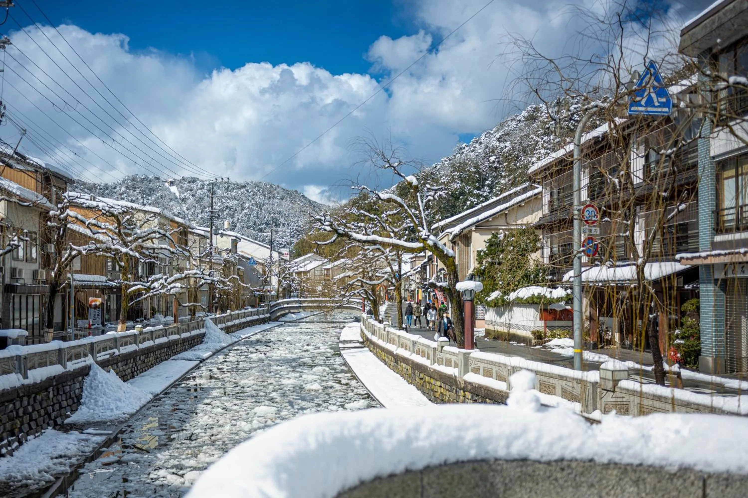 Nearby landmark in Mikuniya