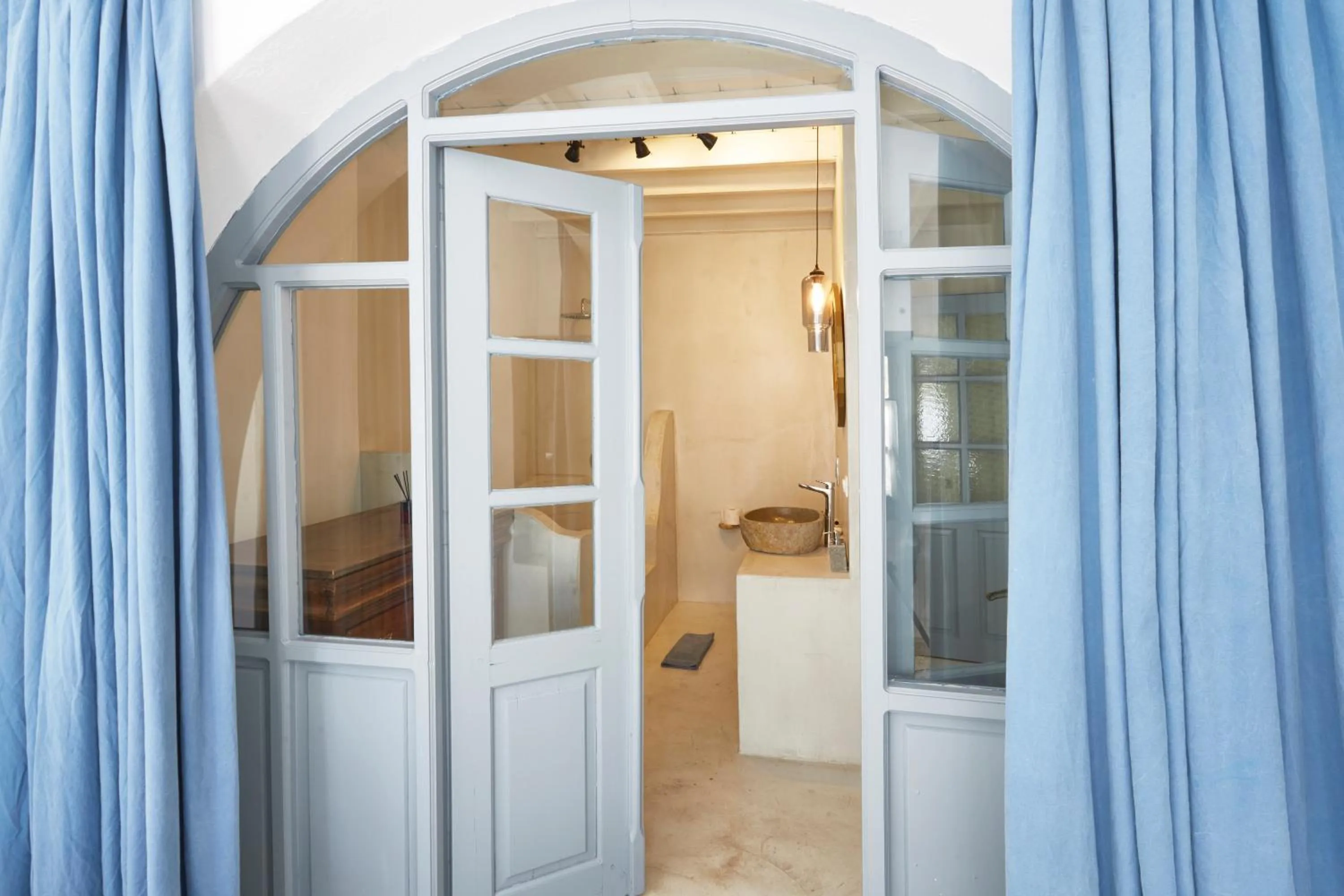 9 Muses Exclusive Apartments