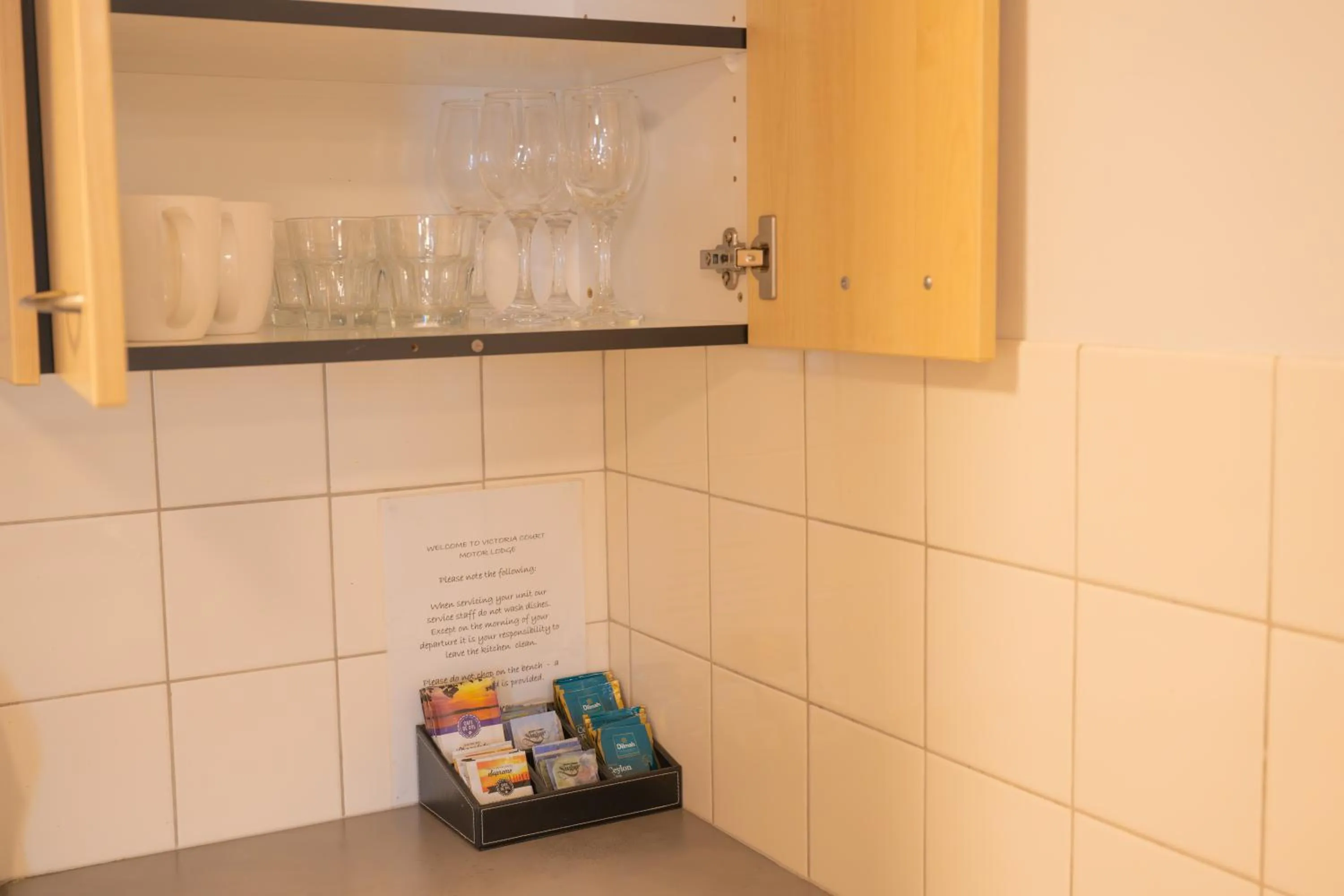 Victoria Court Motor Lodge - Free Parking