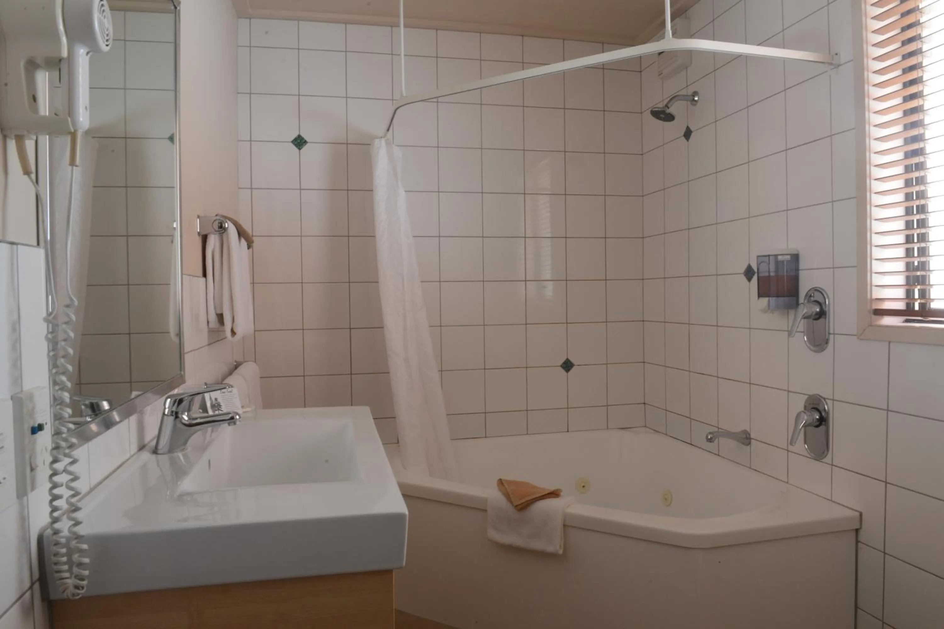 Victoria Court Motor Lodge - Free Parking