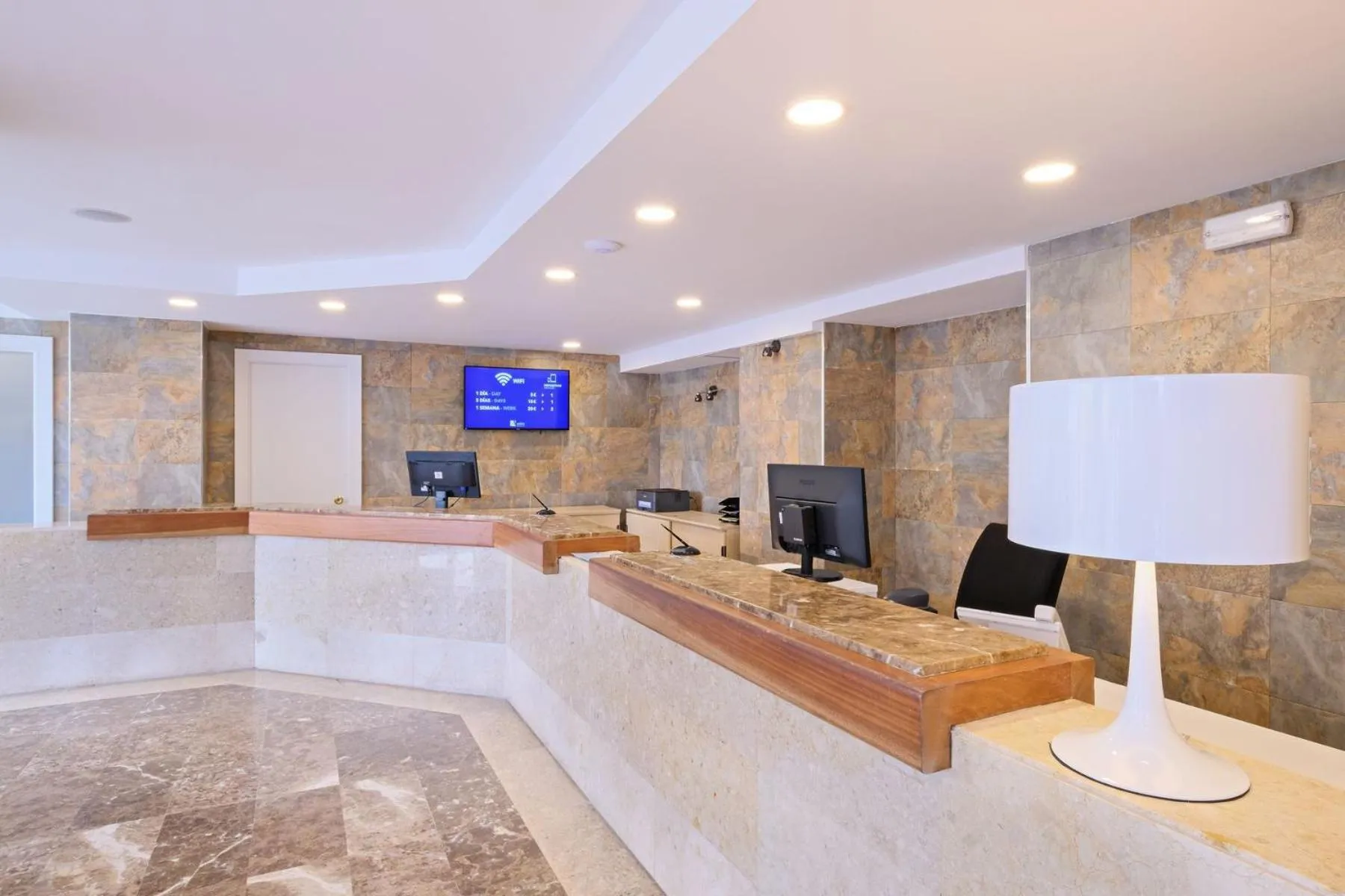 Lobby or reception in azuLine Hotel Palmanova Garden