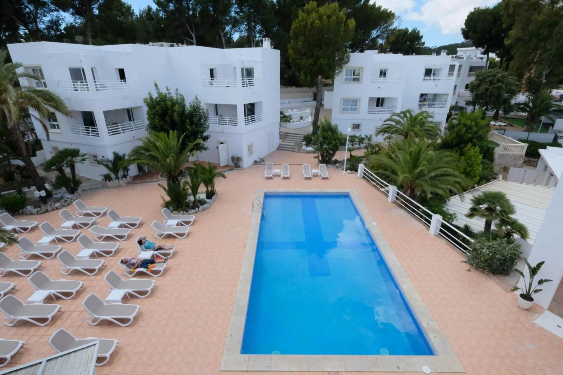 Swimming pool in azuLine Hotel Palmanova Garden