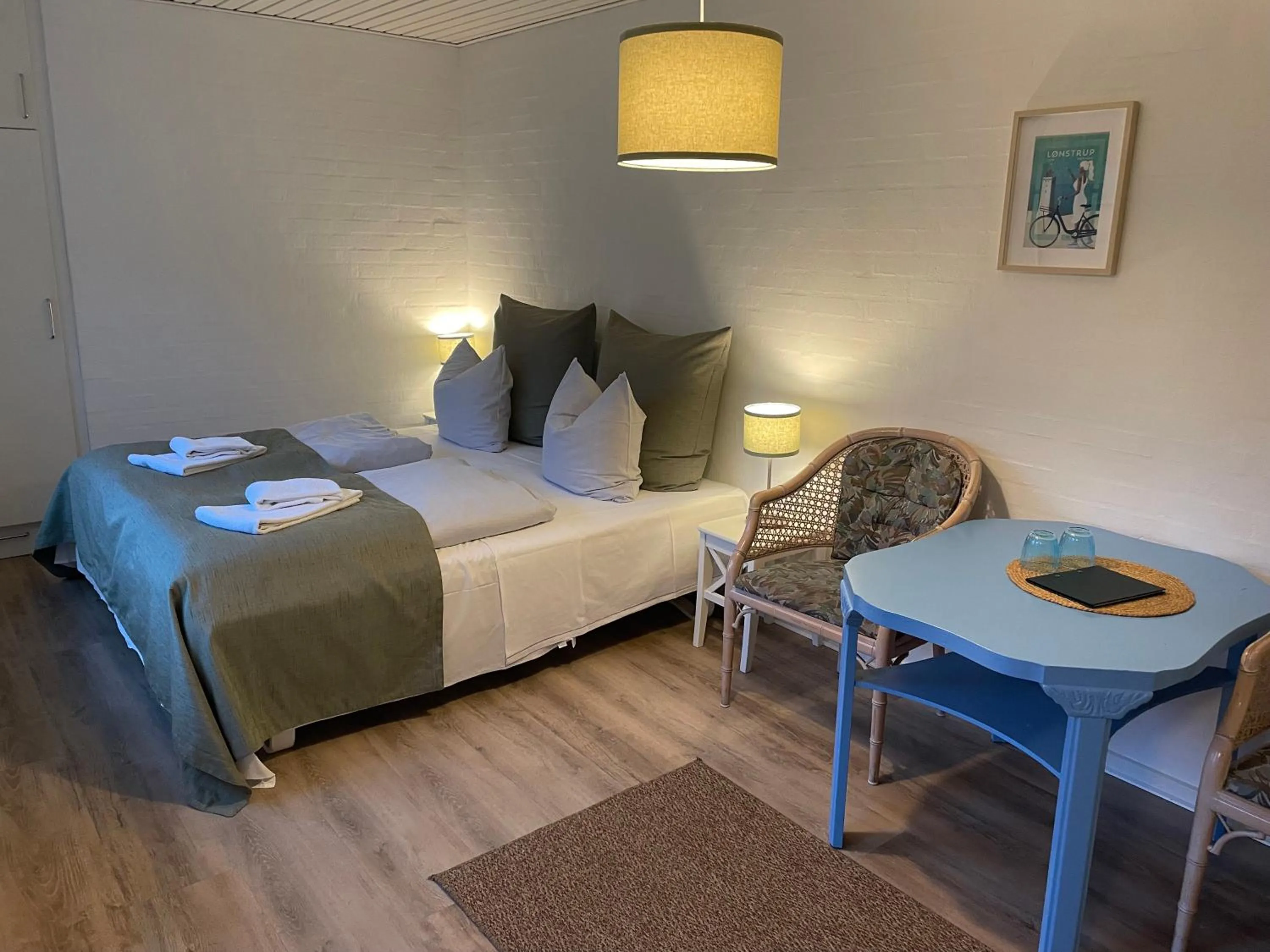 Bedroom, Bed in Lønstrup Strandhotel