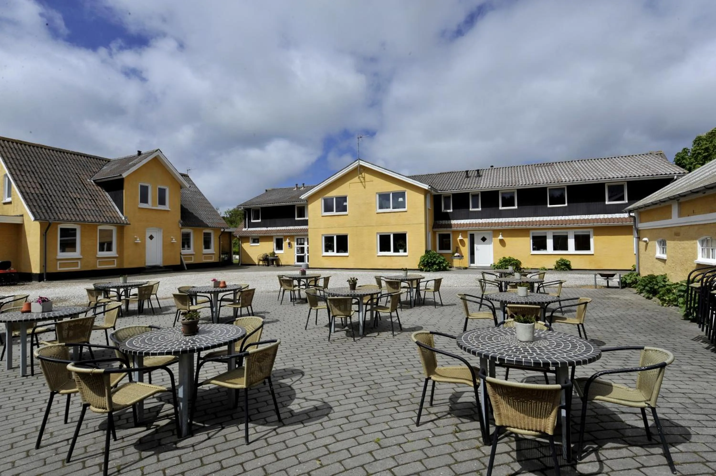 Patio in Lønstrup Strandhotel