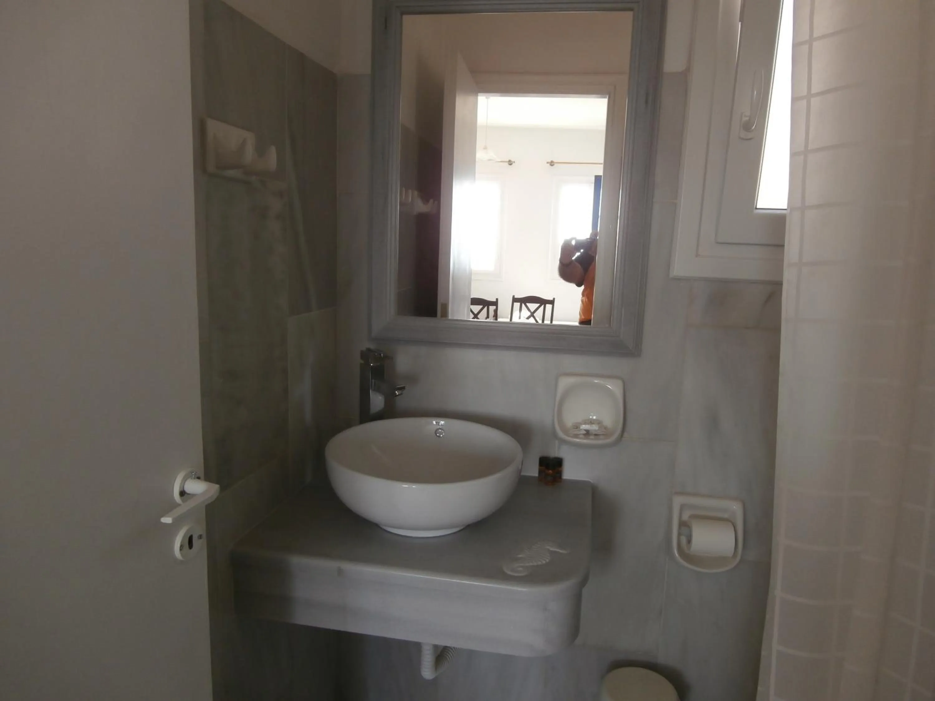 Kionia Galini Bangalows