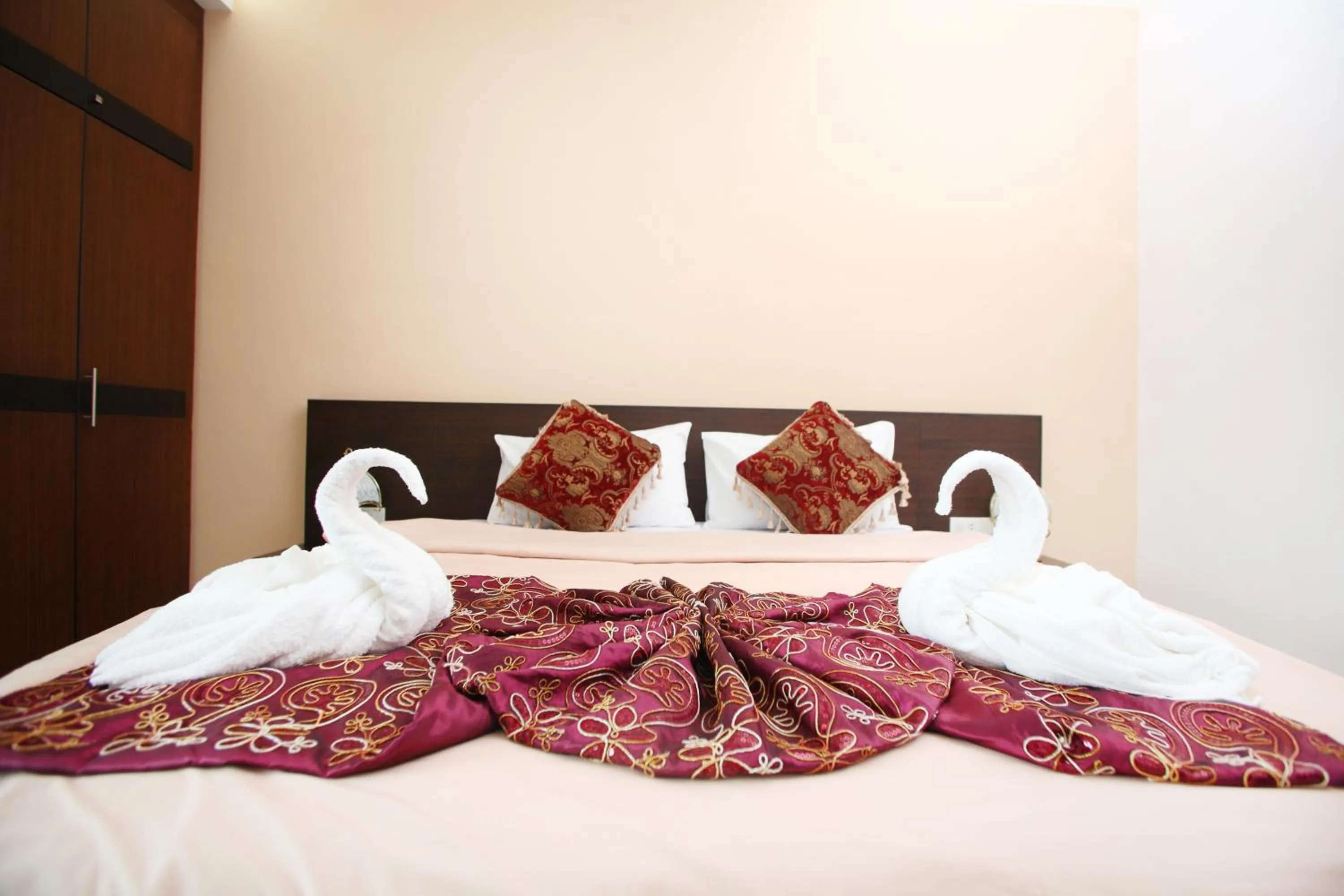 Bed in Pattara Place