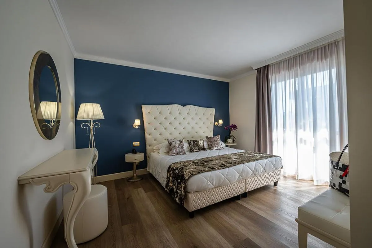 Bedroom, Bed in Hotel Ca' D'Oro Tre Stelle Superior Adults only