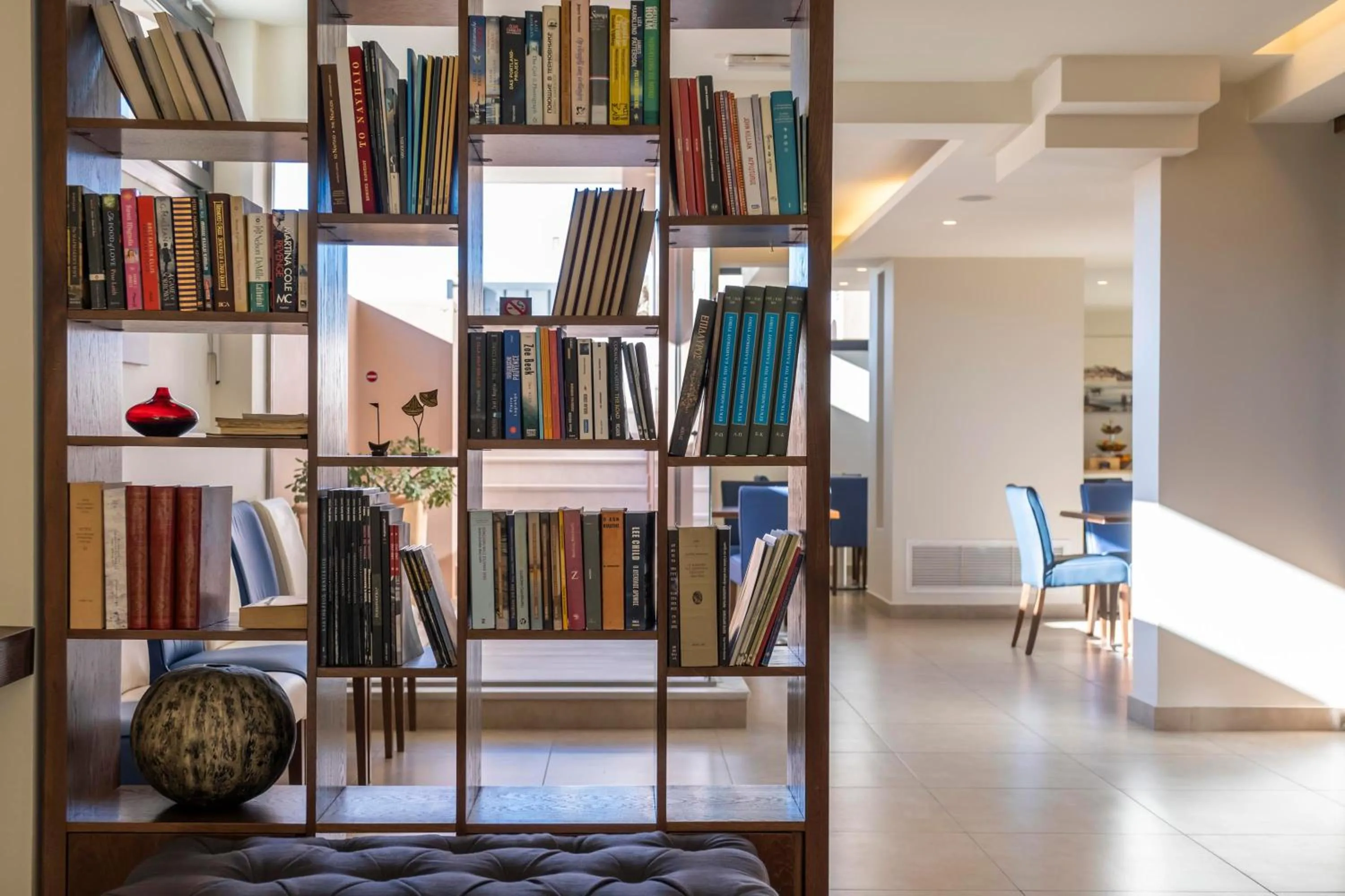 Library in Harmony Hotel Nafplio