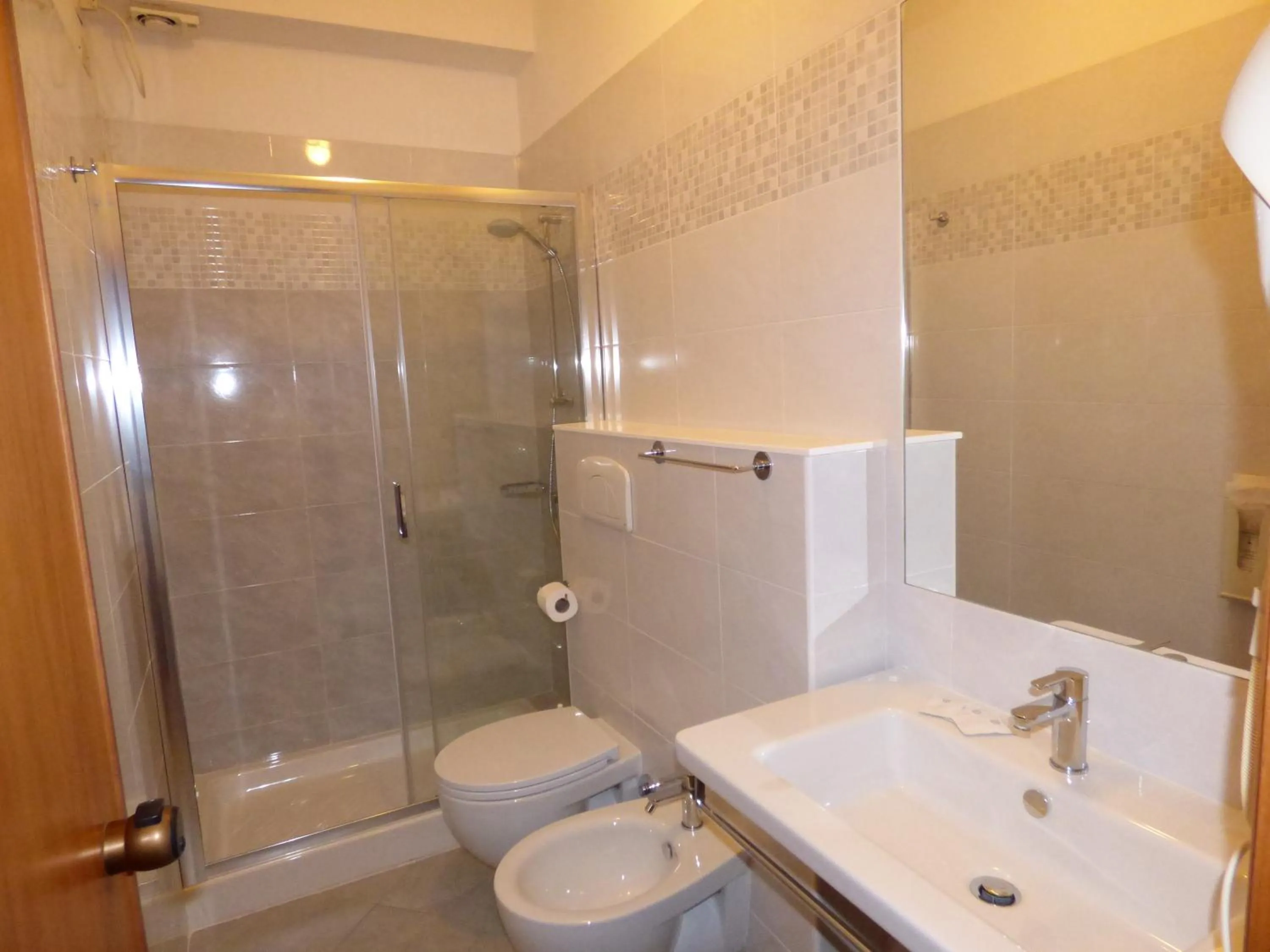 Shower in Ghiacci Vecchi Residence