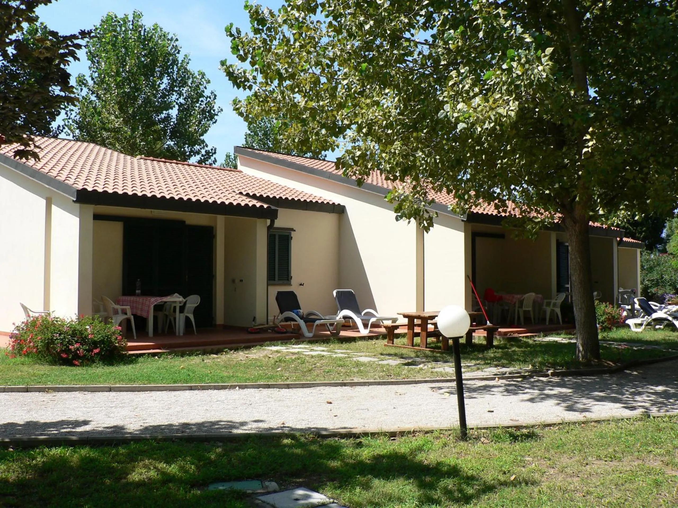 Facade/entrance in Ghiacci Vecchi Residence