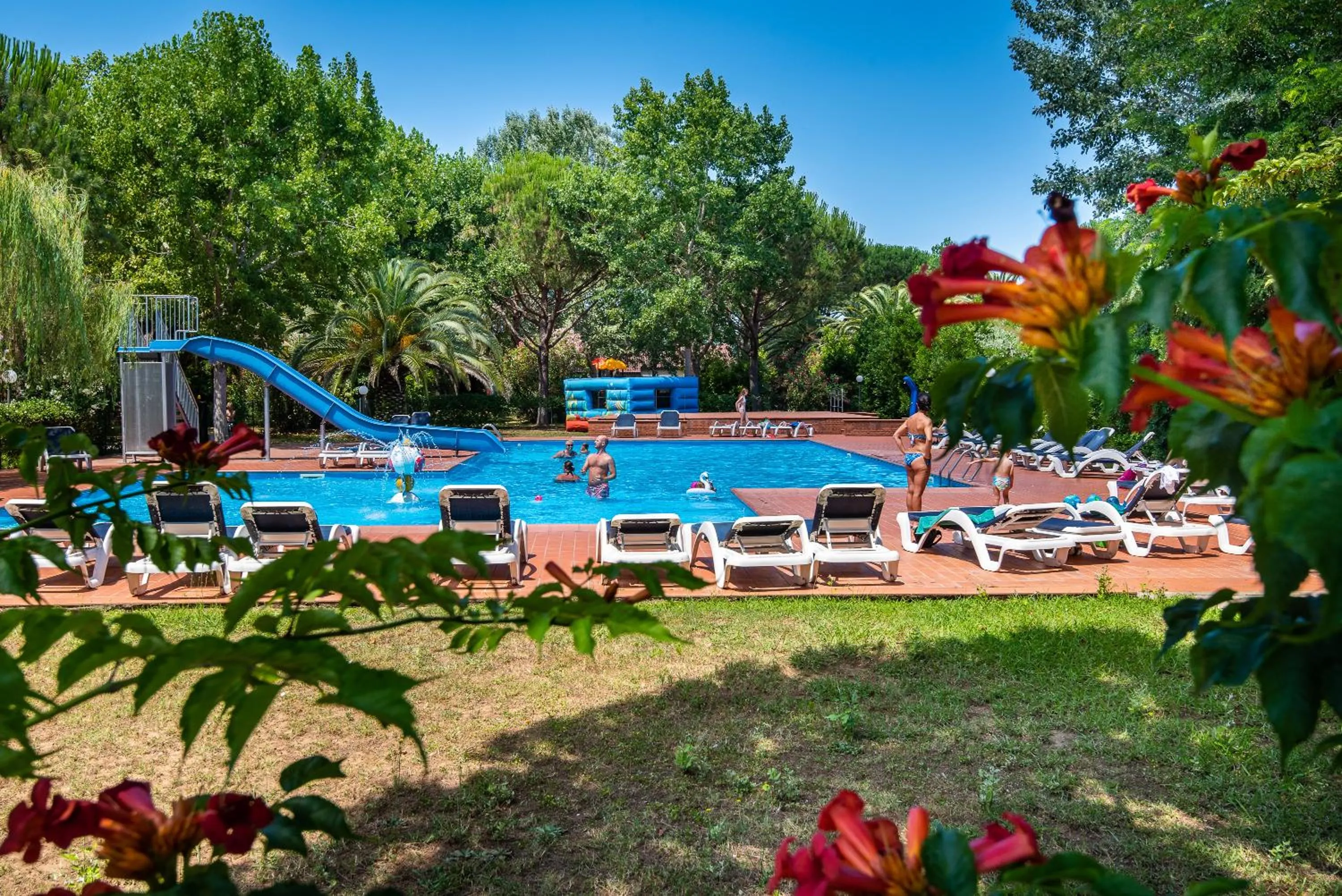 Pool view in Ghiacci Vecchi Residence