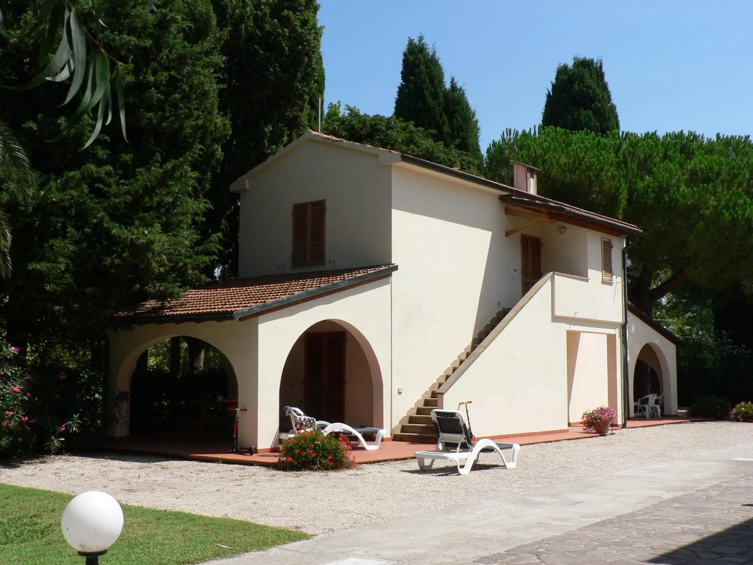Facade/entrance in Ghiacci Vecchi Residence