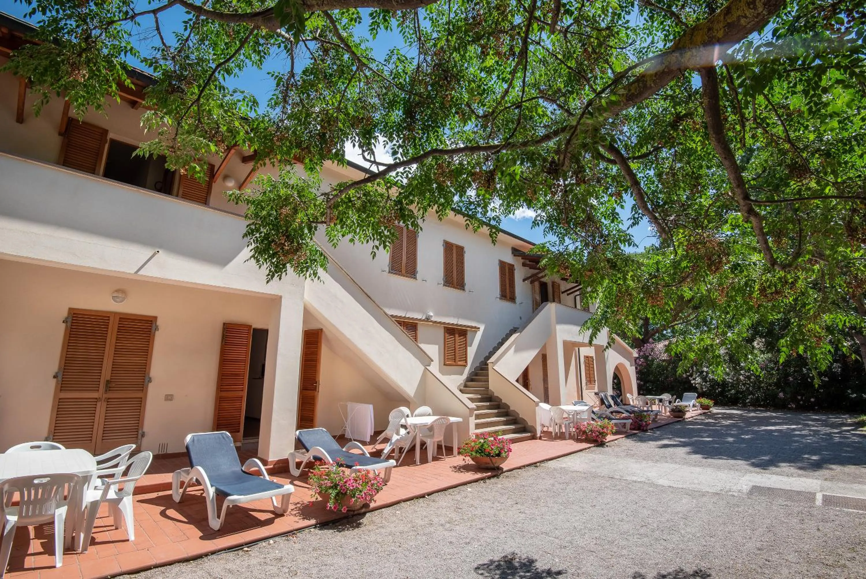 Property building in Ghiacci Vecchi Residence