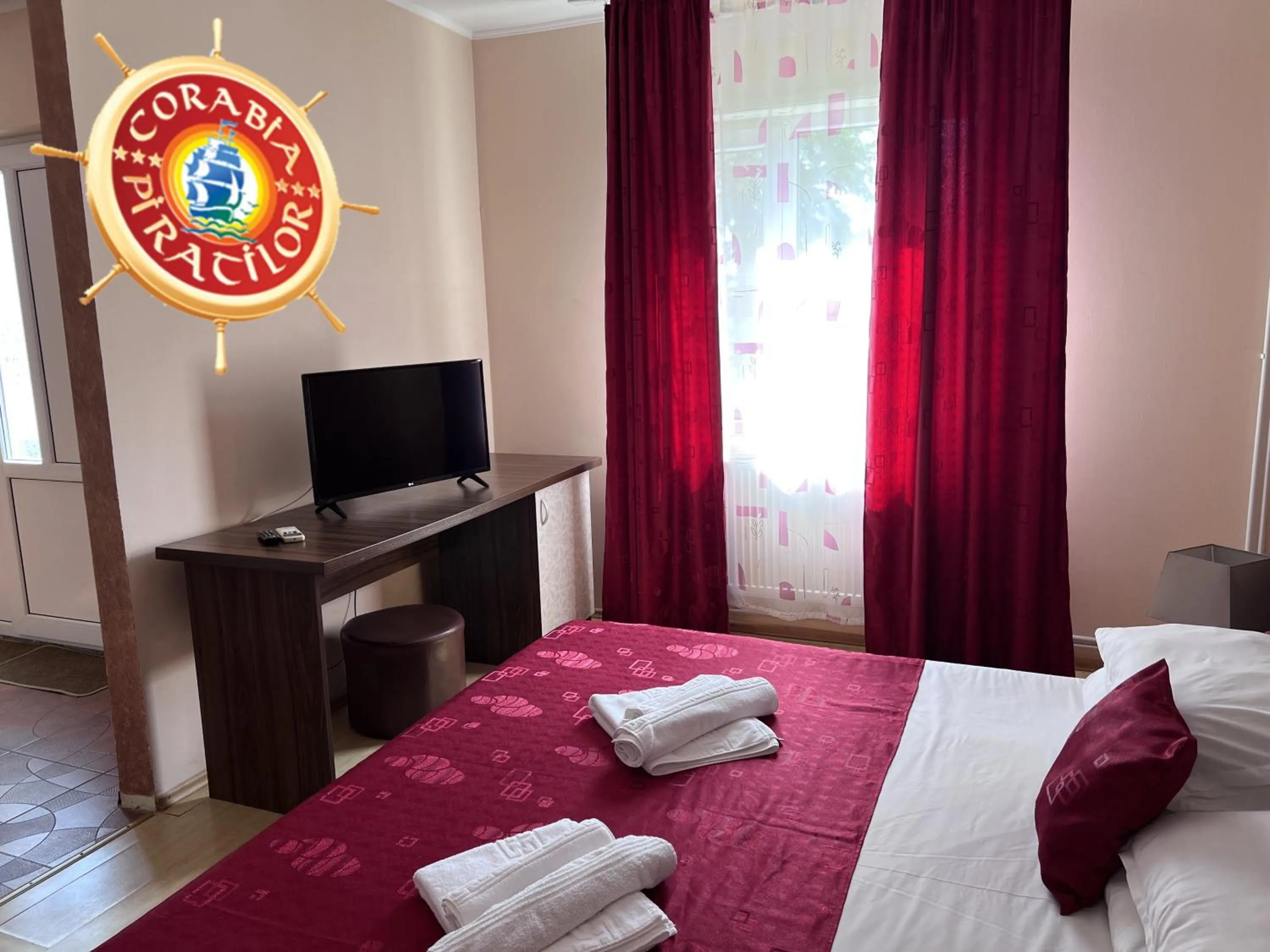TV and multimedia, Bed in Club de Vacanta Corabia Piratilor - Family Resort Mamaia Nord