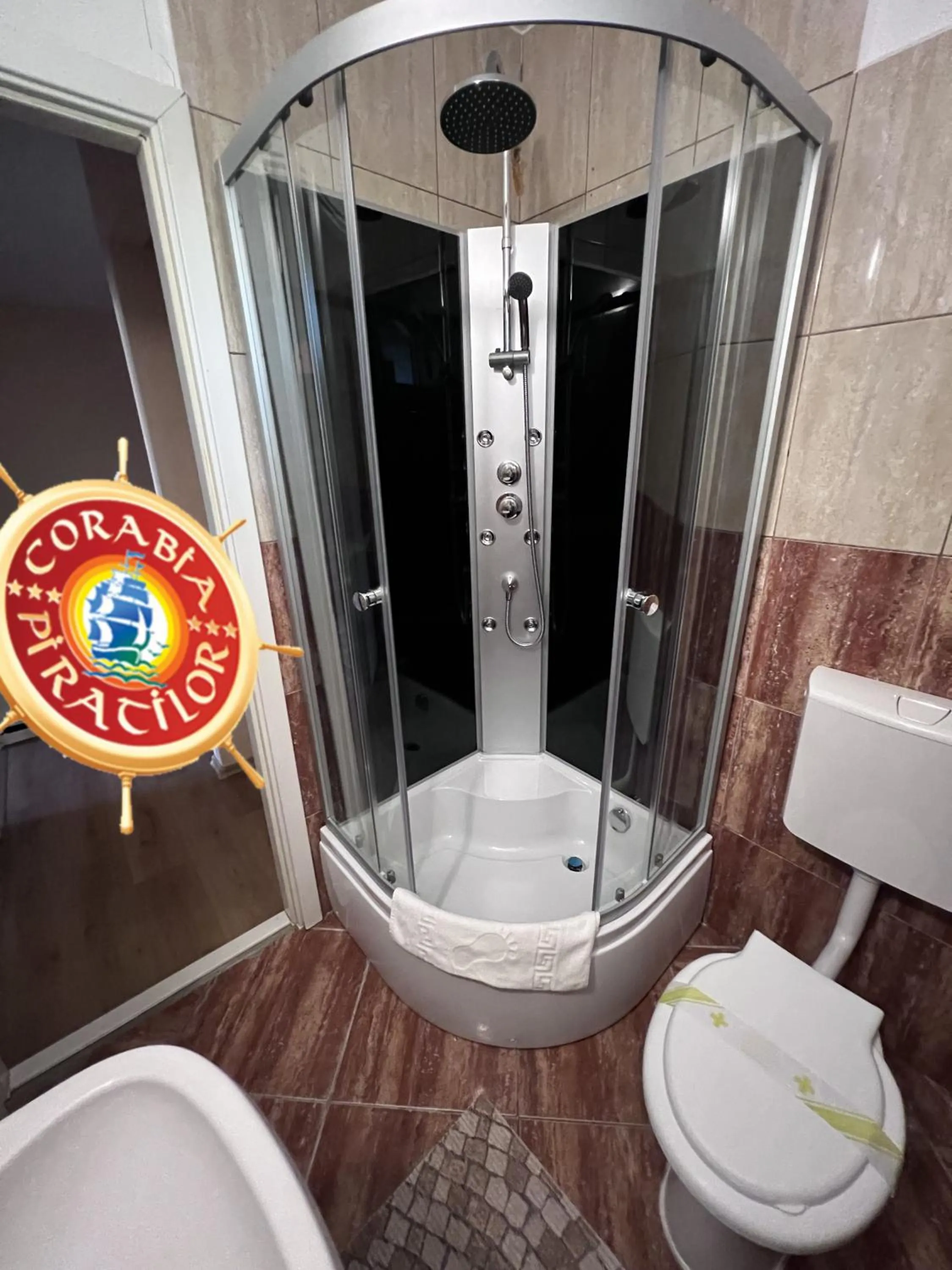 Shower in Club de Vacanta Corabia Piratilor - Family Resort Mamaia Nord