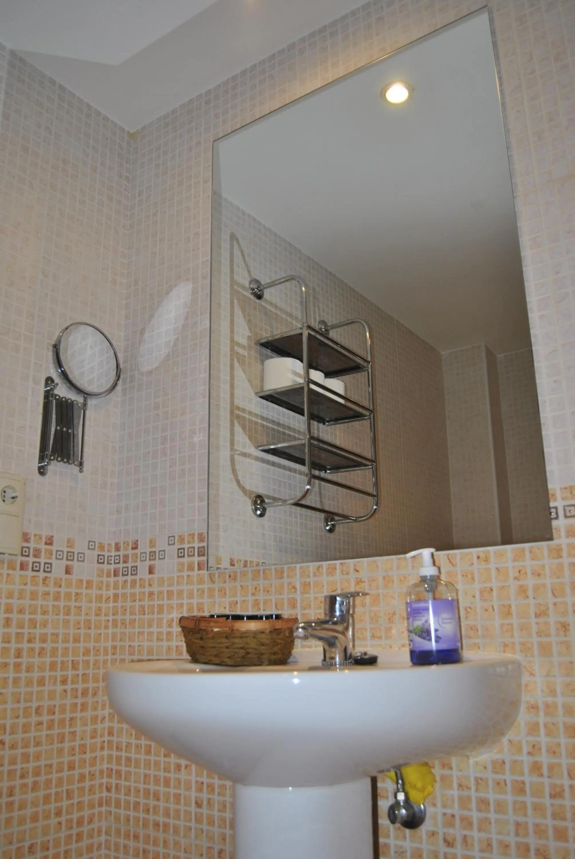 Bathroom in Apartahotel Rural CollaRubio Luxury