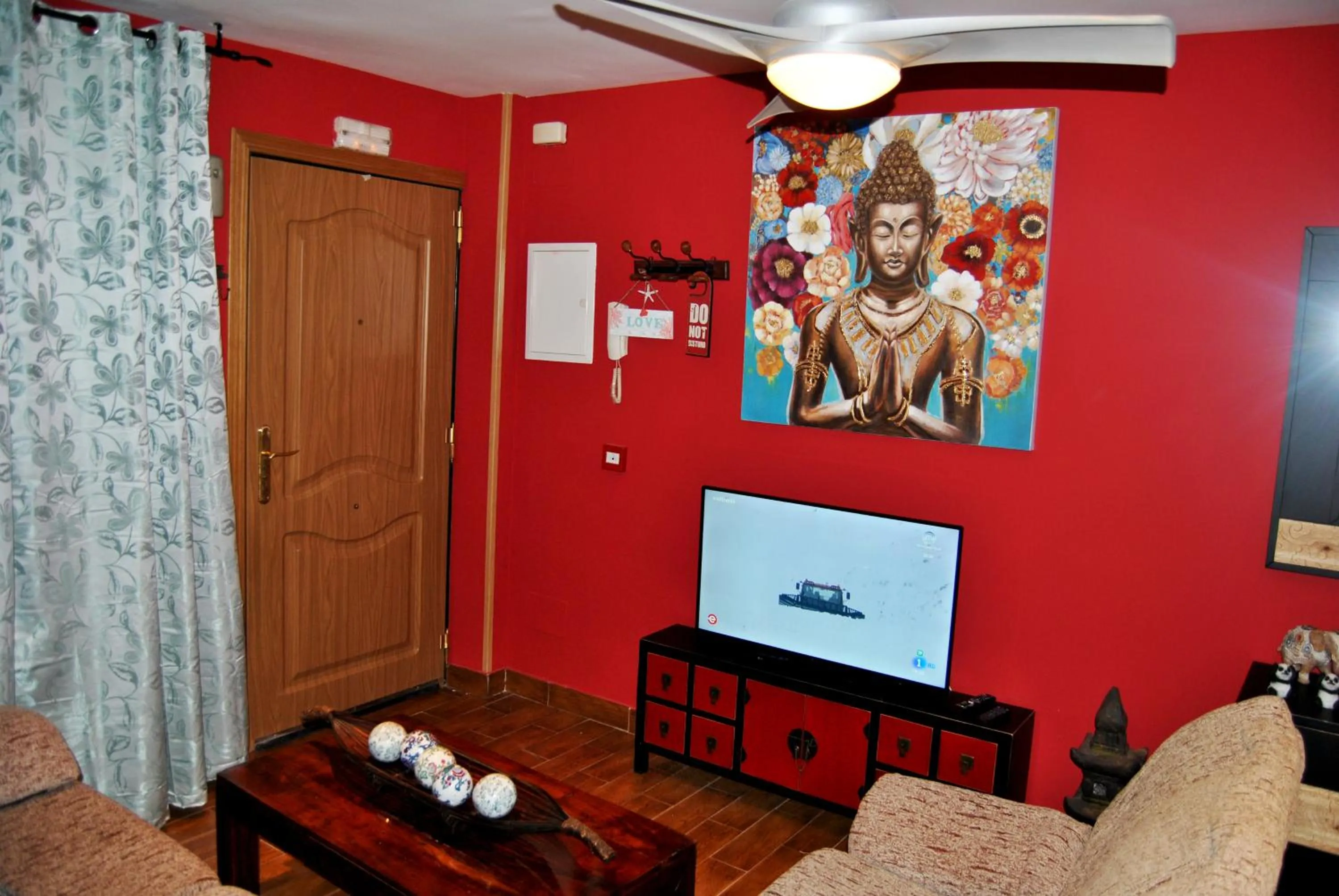 TV and multimedia in Apartahotel Rural CollaRubio Luxury