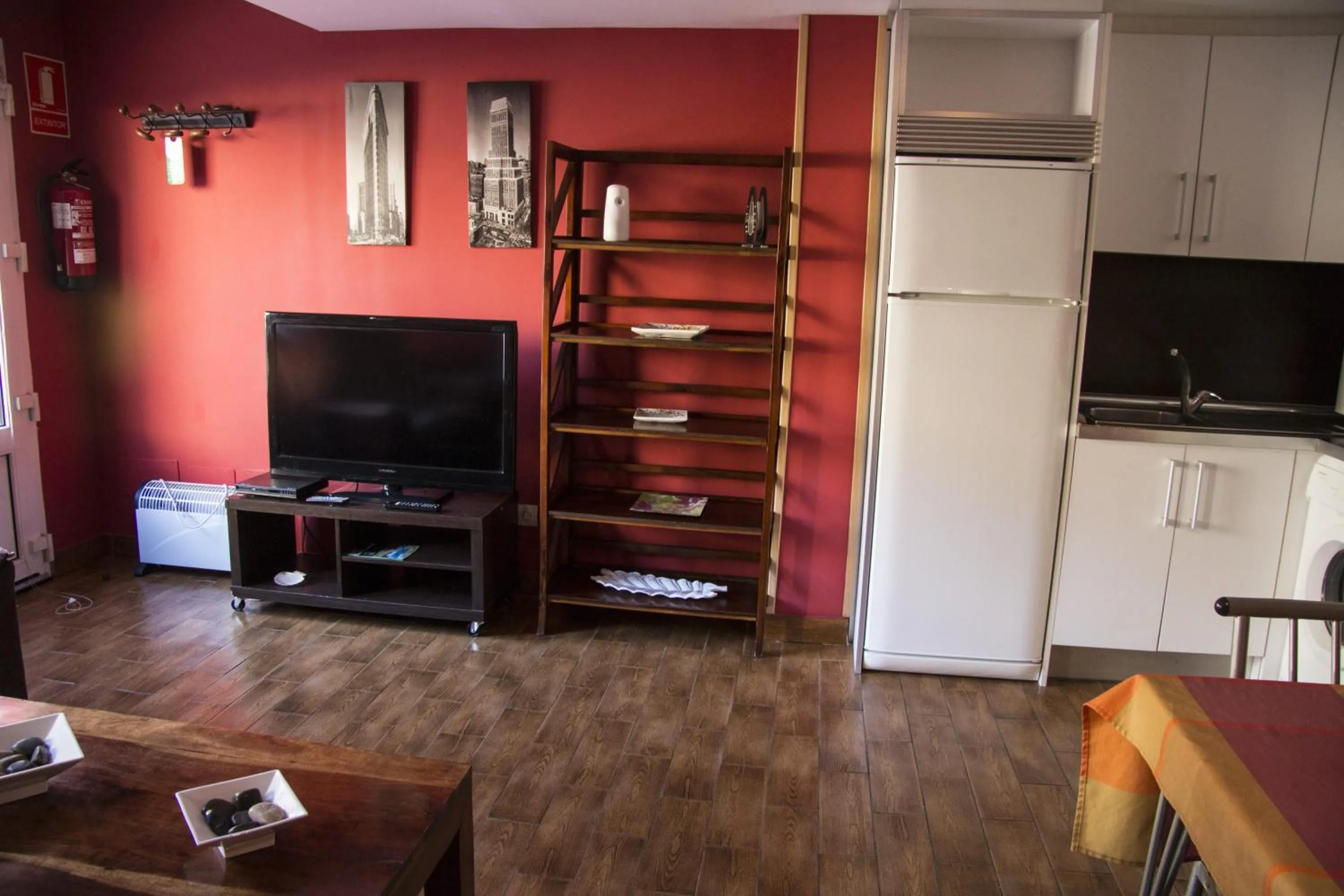 TV and multimedia in Apartahotel Rural CollaRubio Luxury