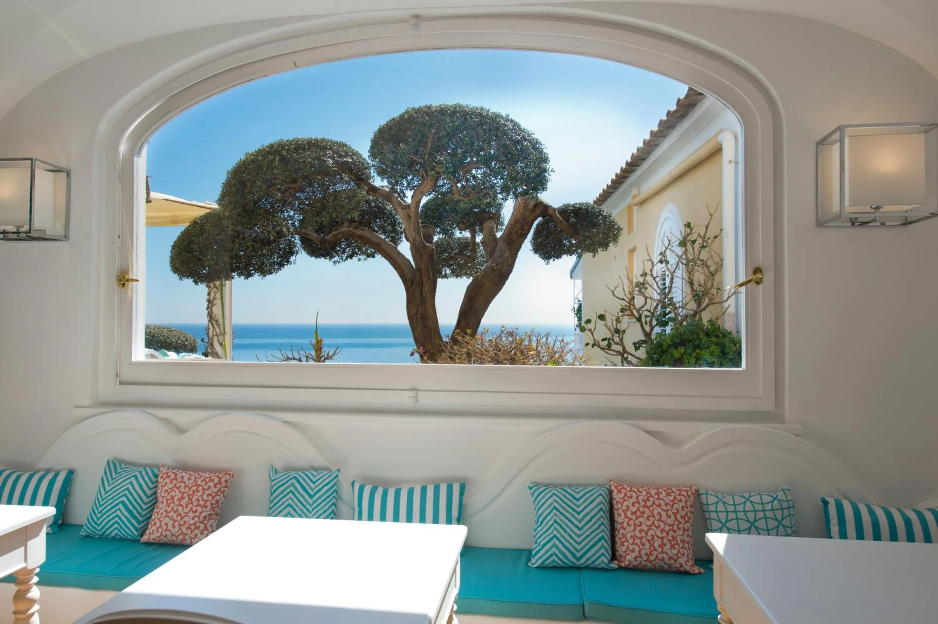 Communal lounge/ TV room in Hotel Marincanto