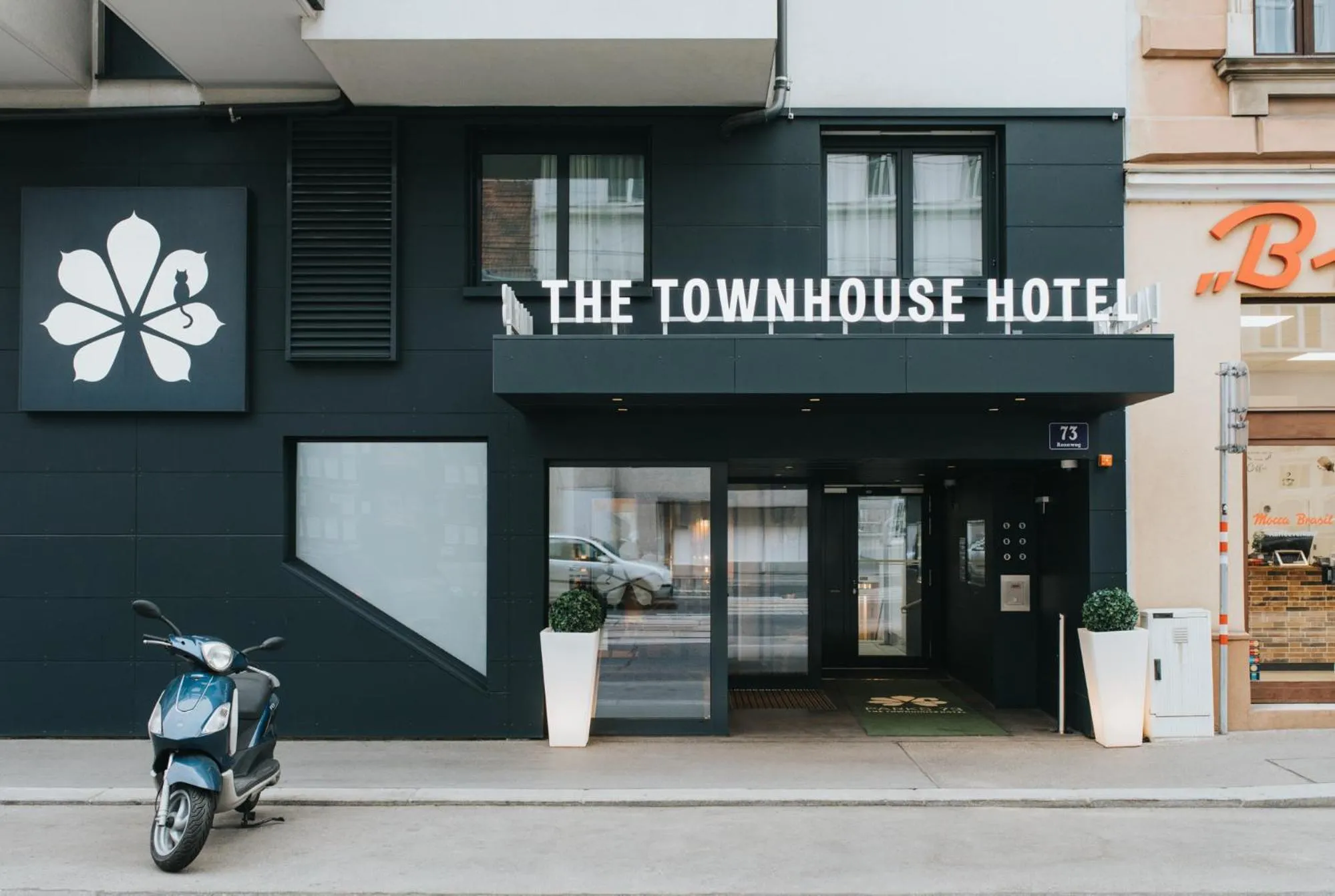 Property building in Parks 73 The Townhouse Hotel