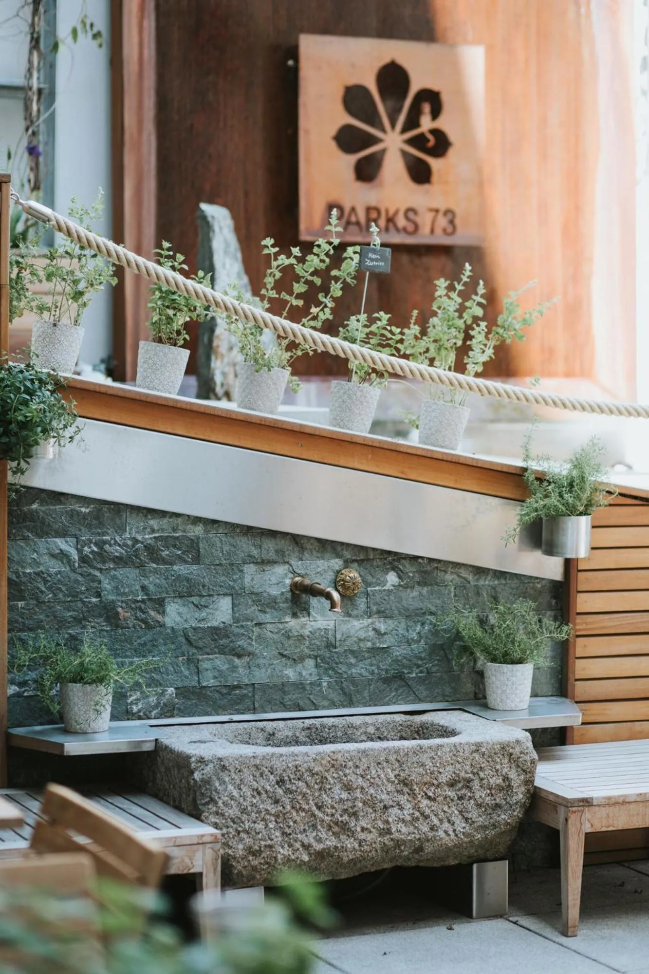 Lounge or bar in Parks 73 The Townhouse Hotel