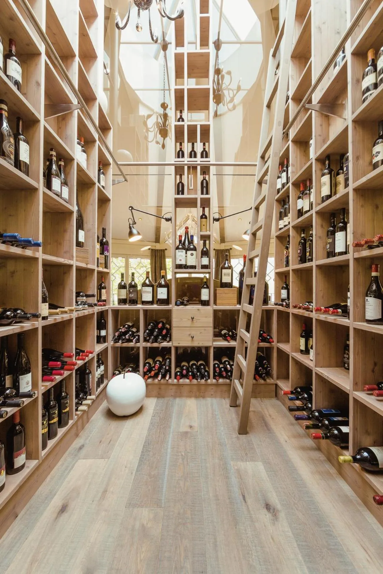 Restaurant/places to eat in La Maiena Meran Resort