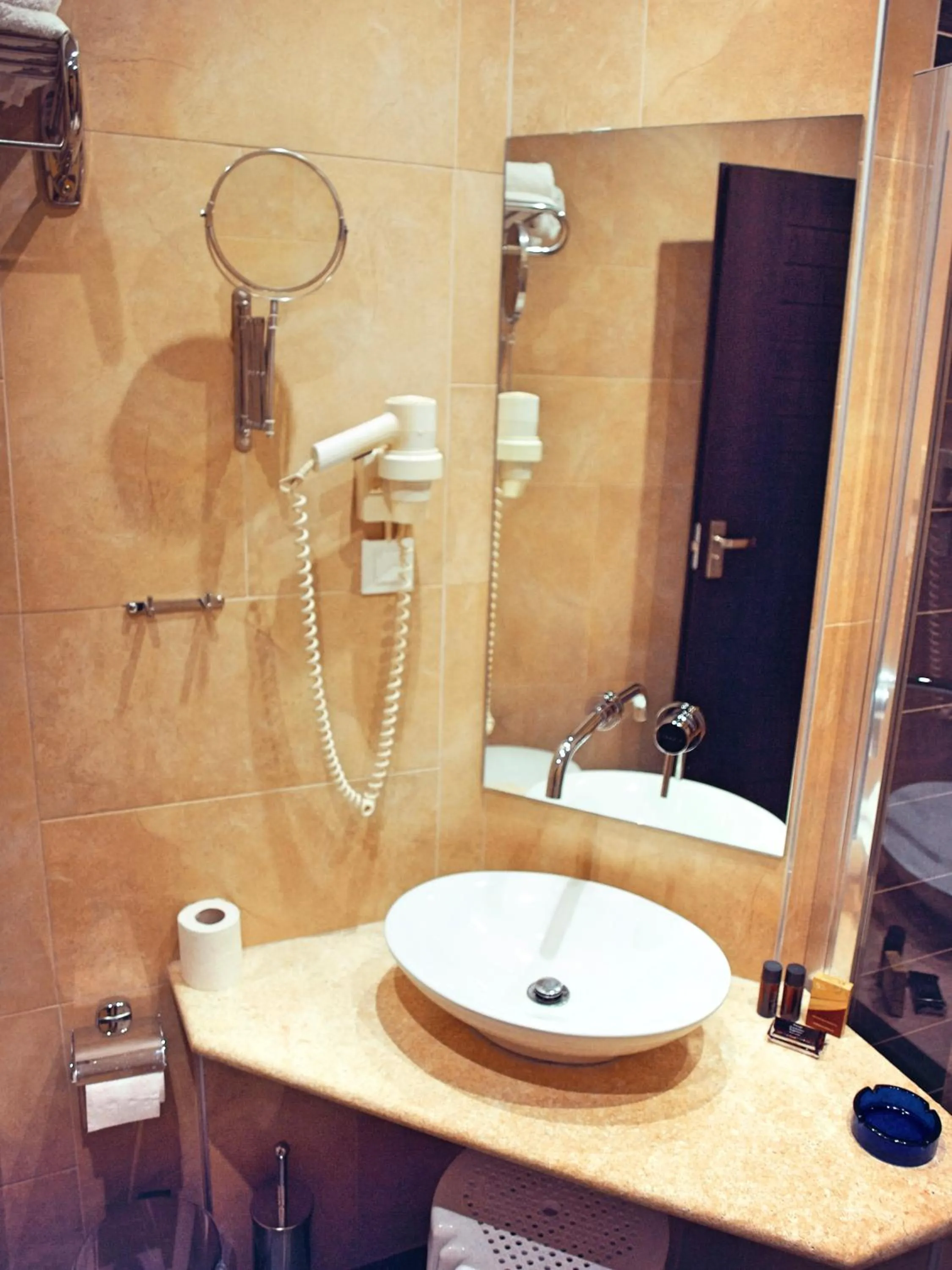 Bathroom in Fanari Hotel
