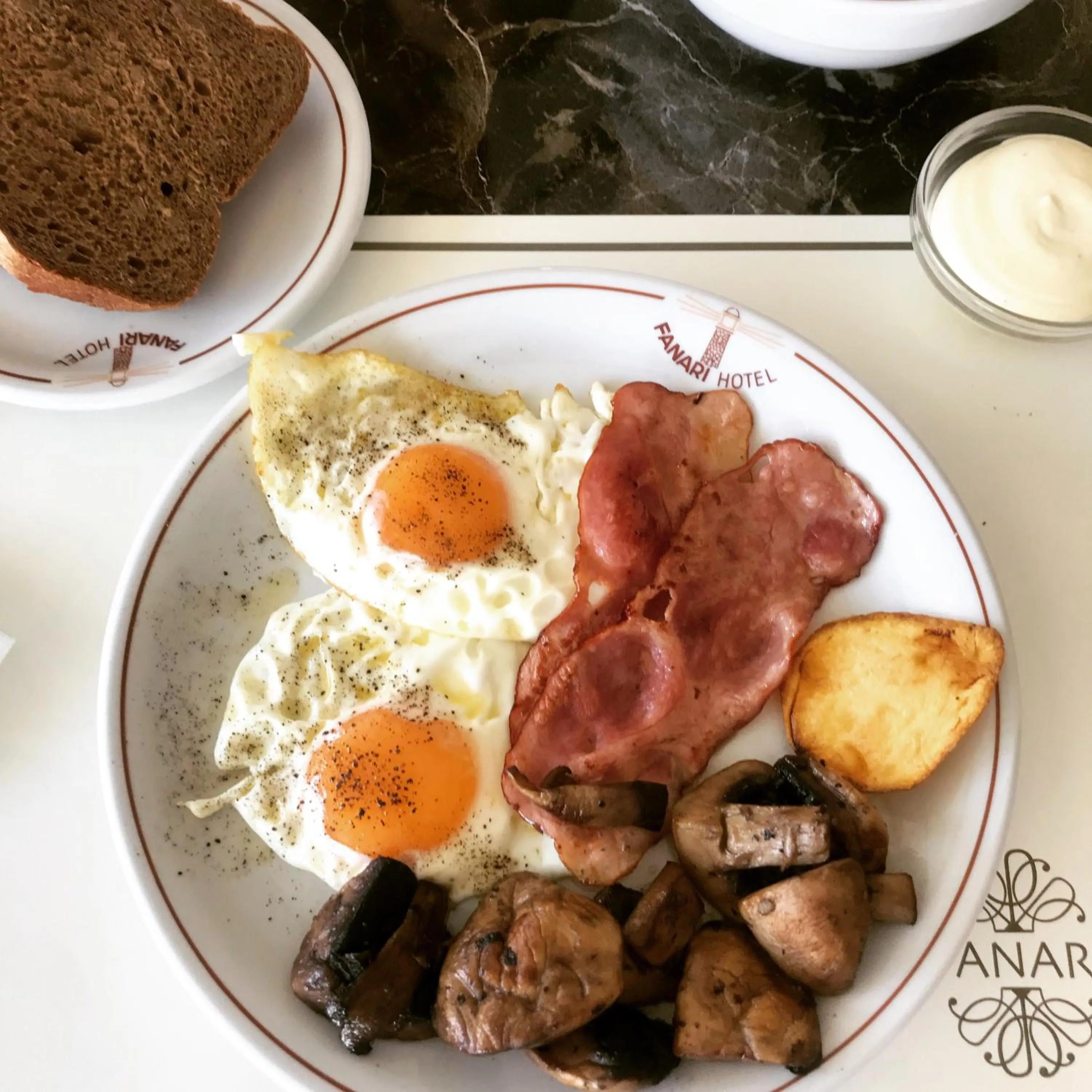 Food and drinks in Fanari Hotel